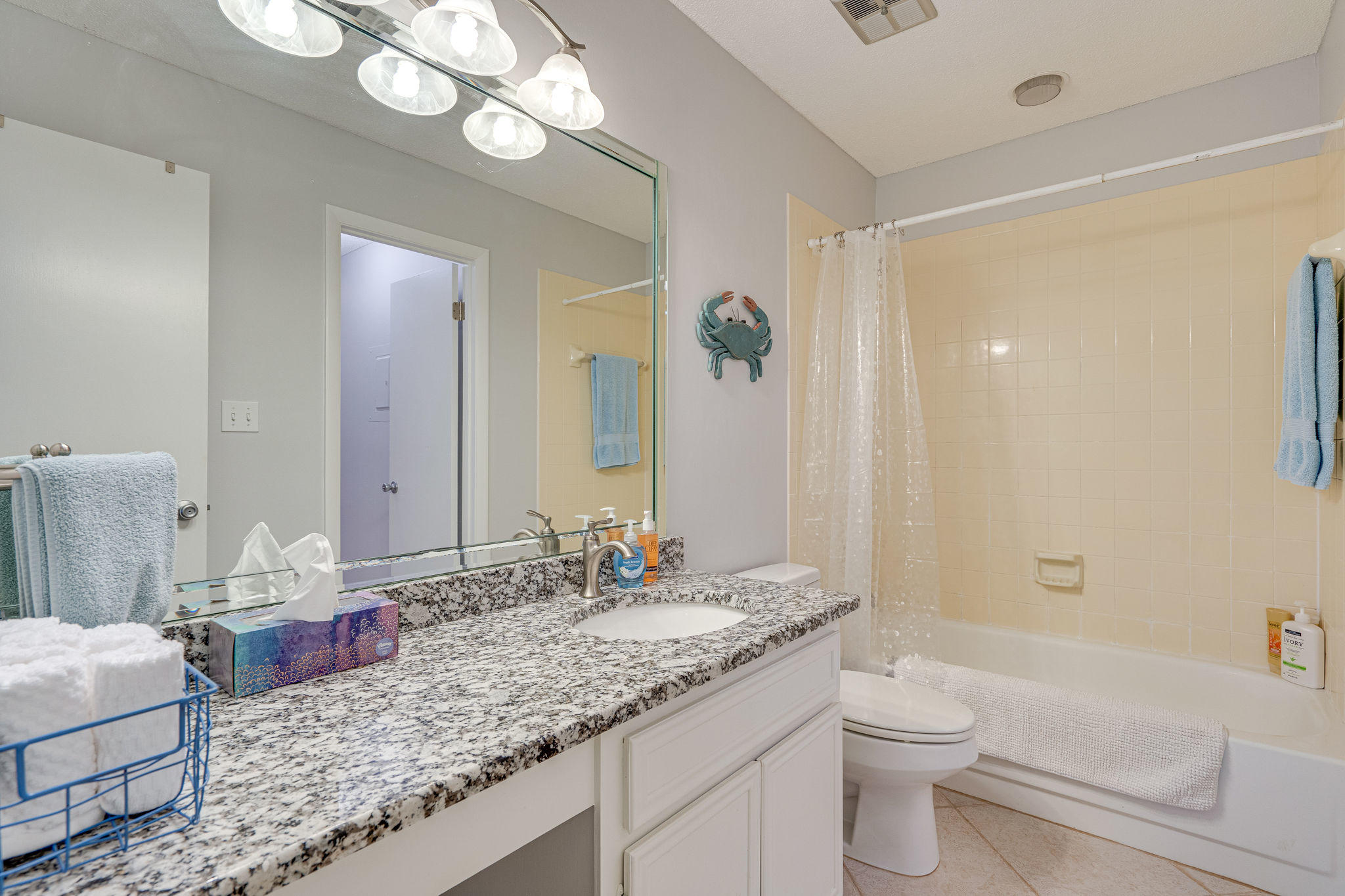 LINKSIDE VILLAGE UNIT 1 - Residential