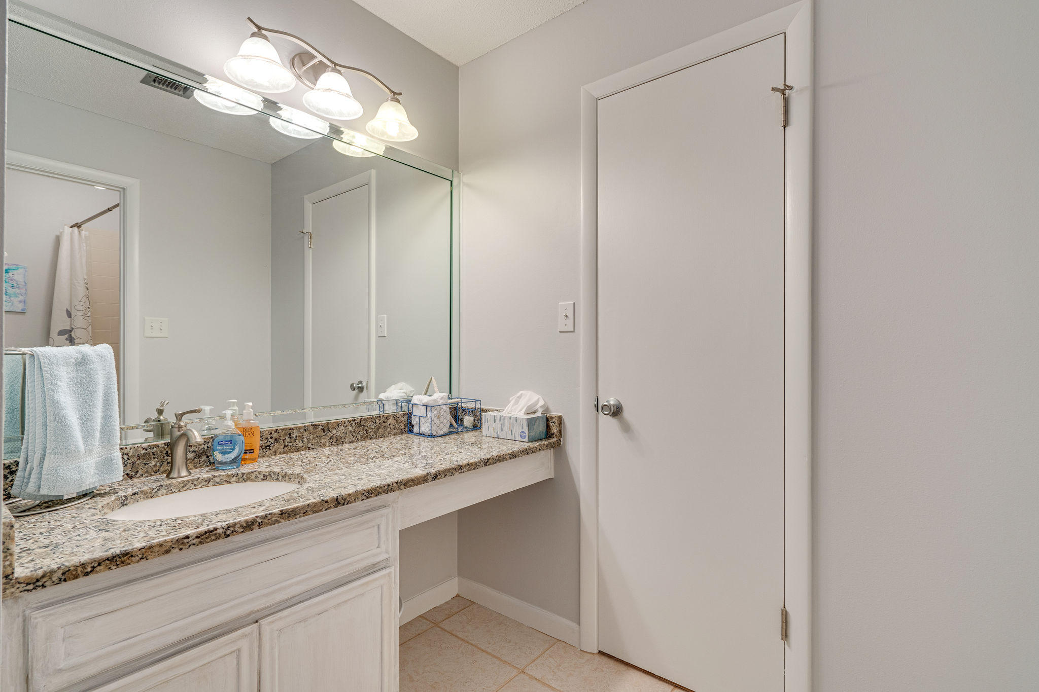 LINKSIDE VILLAGE UNIT 1 - Residential