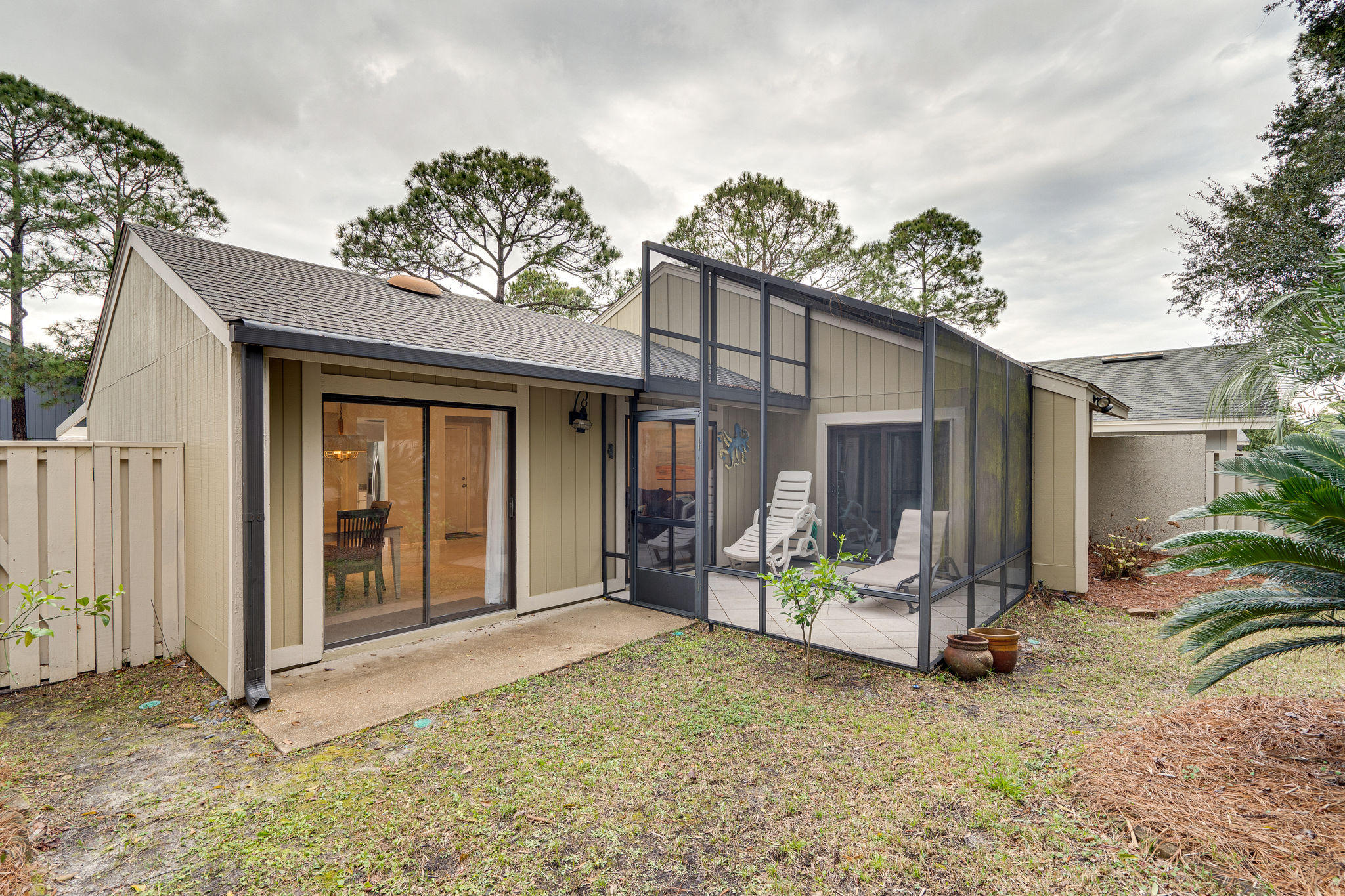 LINKSIDE VILLAGE UNIT 1 - Residential