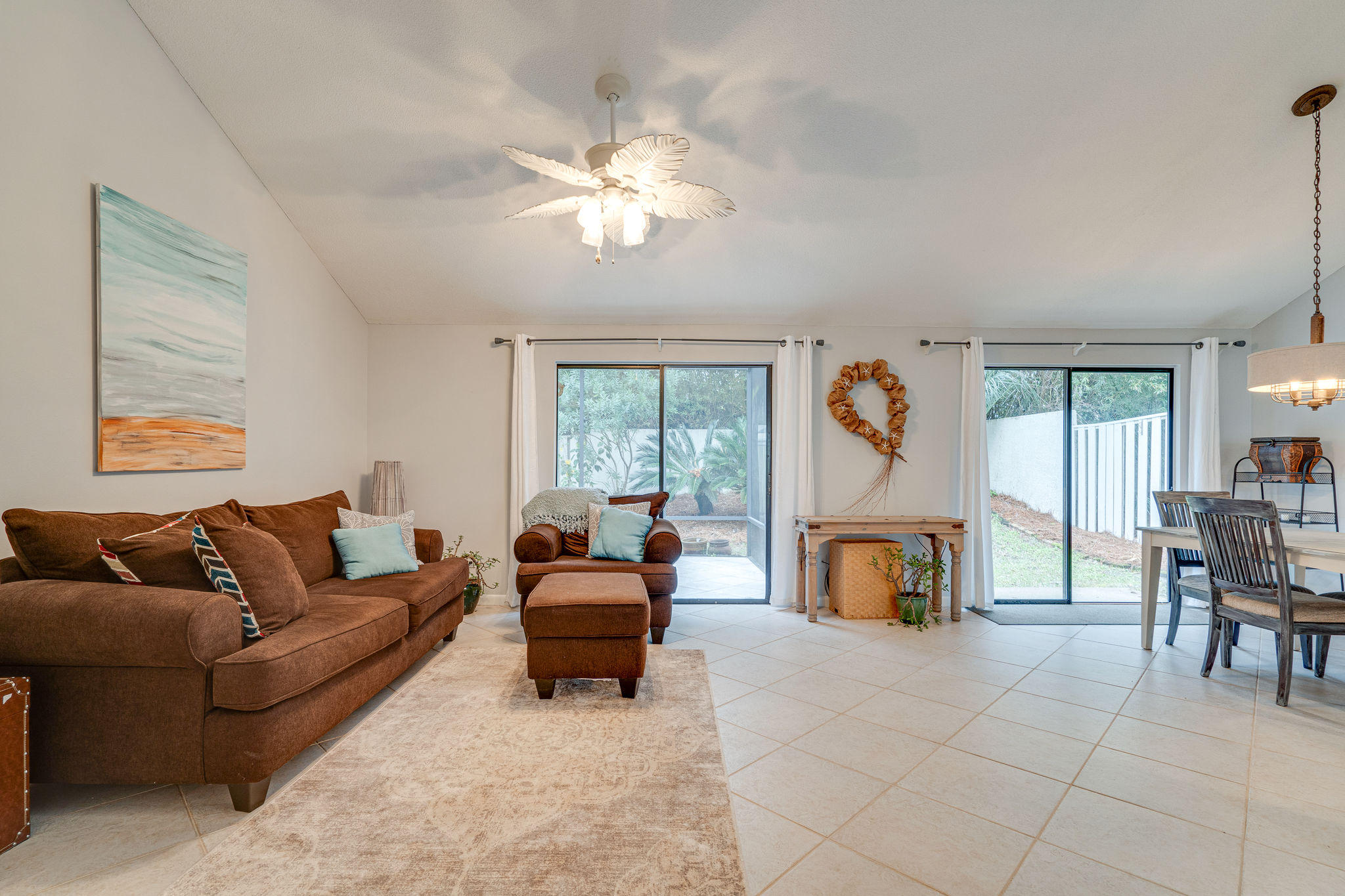 LINKSIDE VILLAGE UNIT 1 - Residential