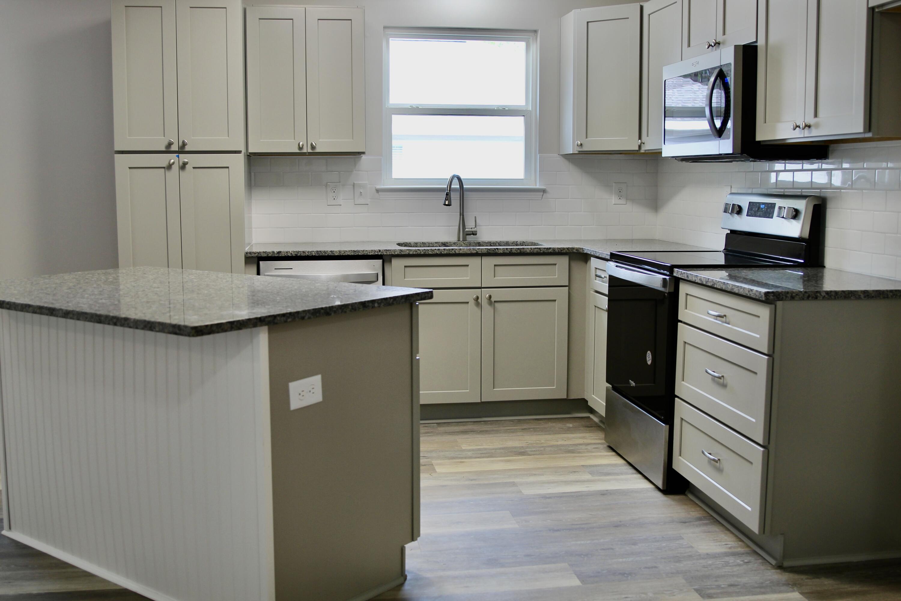 NORTH SUPERGROUP (221000.00) - Residential