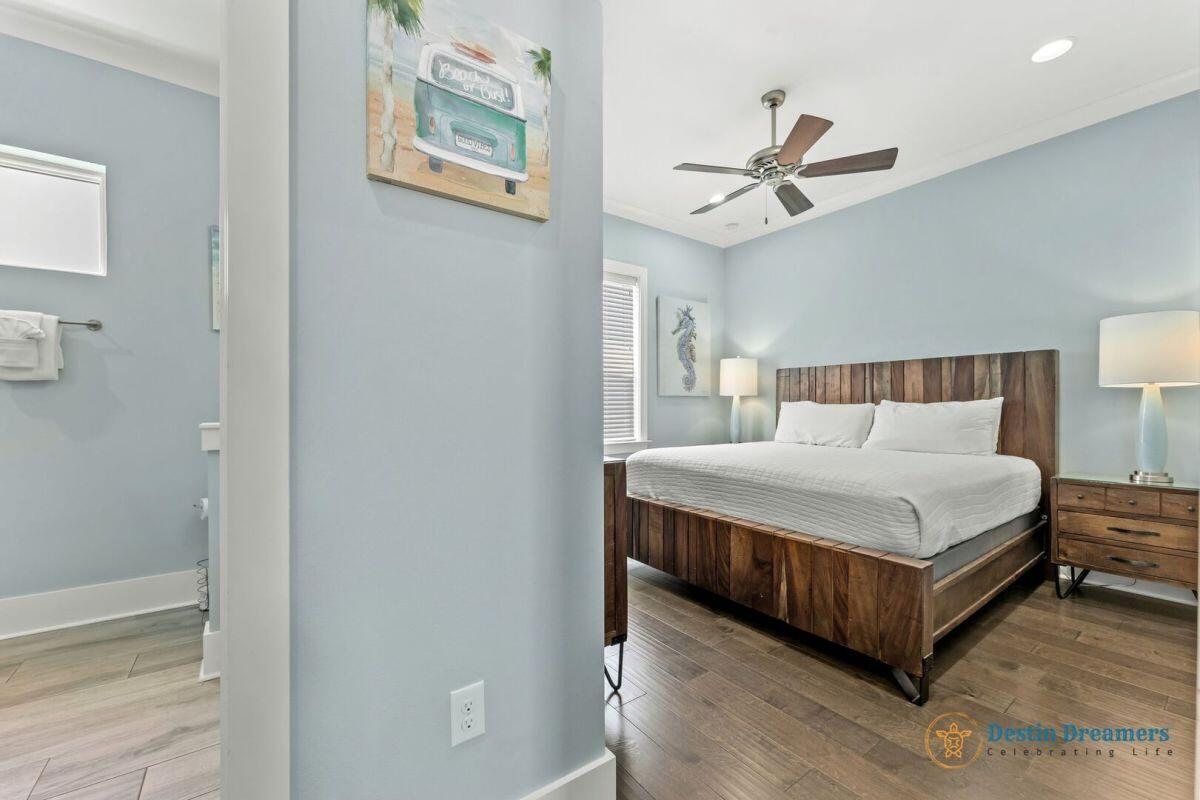 The Retreat at Miramar - Residential