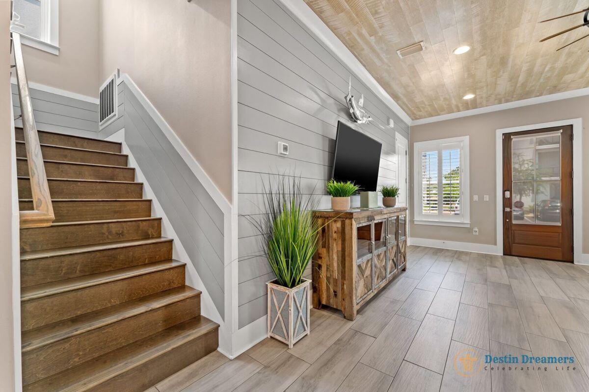 The Retreat at Miramar - Residential