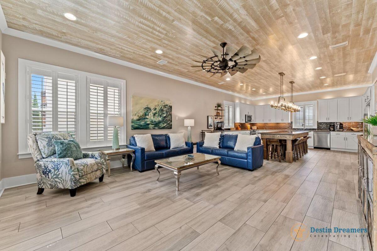 The Retreat at Miramar - Residential