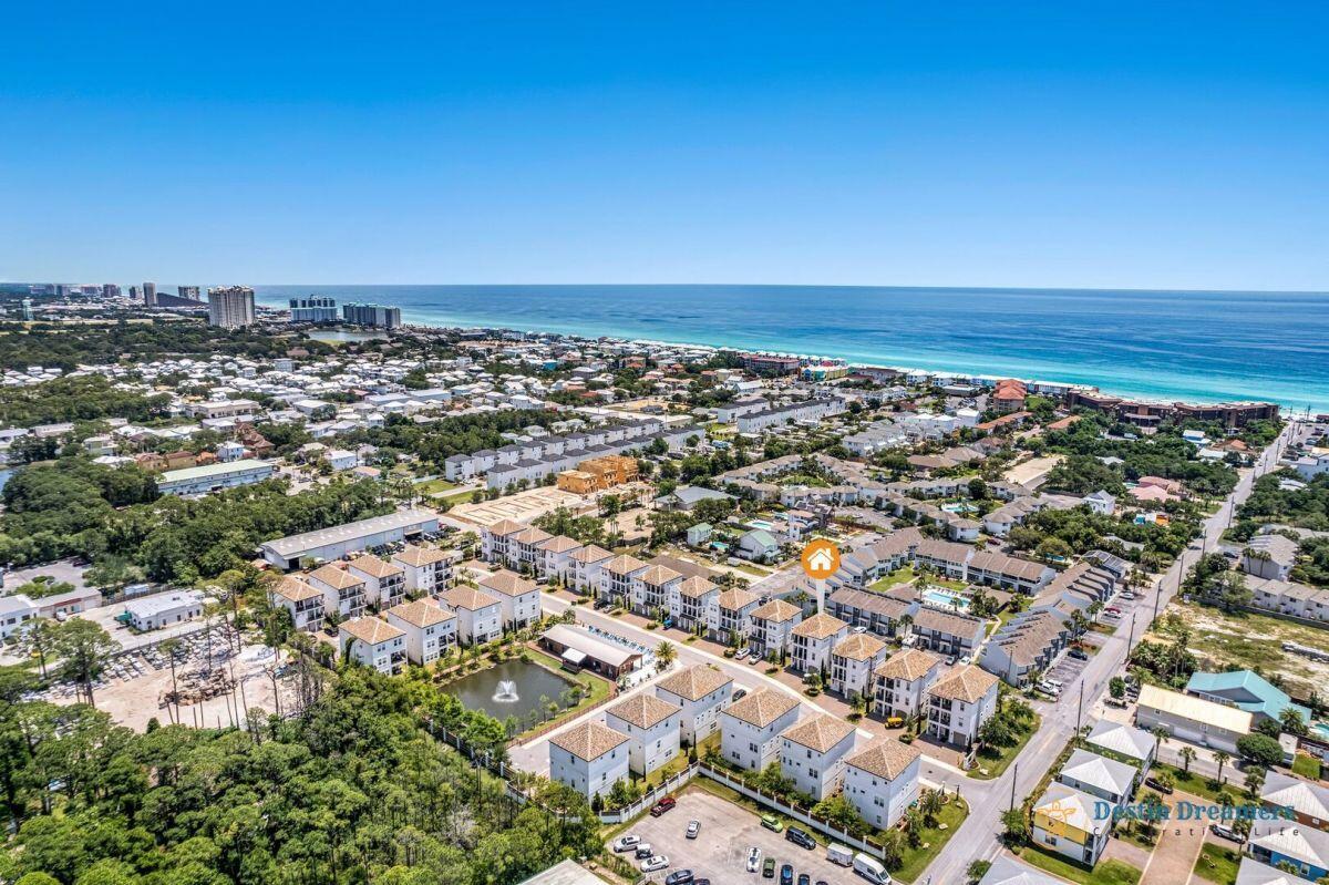 The Retreat at Miramar - Residential