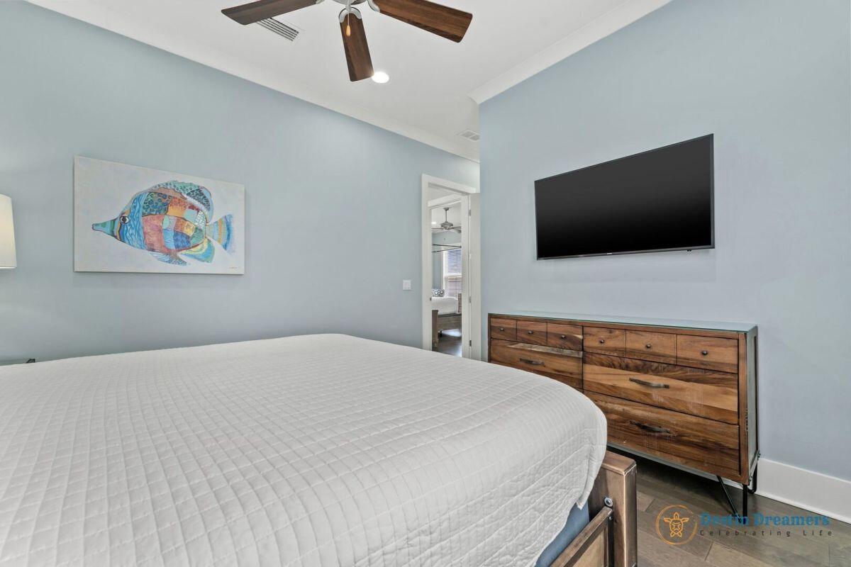 The Retreat at Miramar - Residential