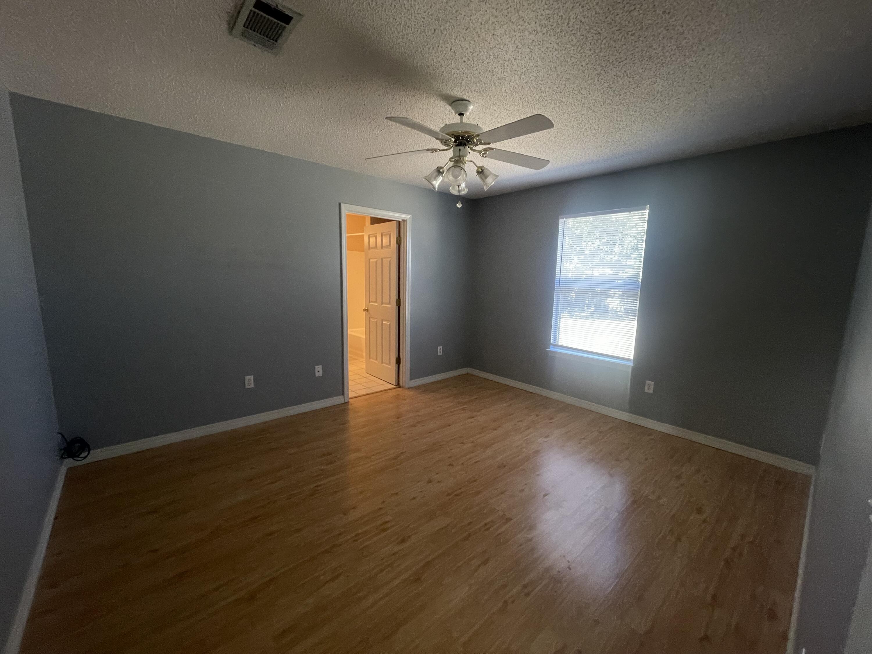 COUNTRYVIEW ESTATES - Residential Lease