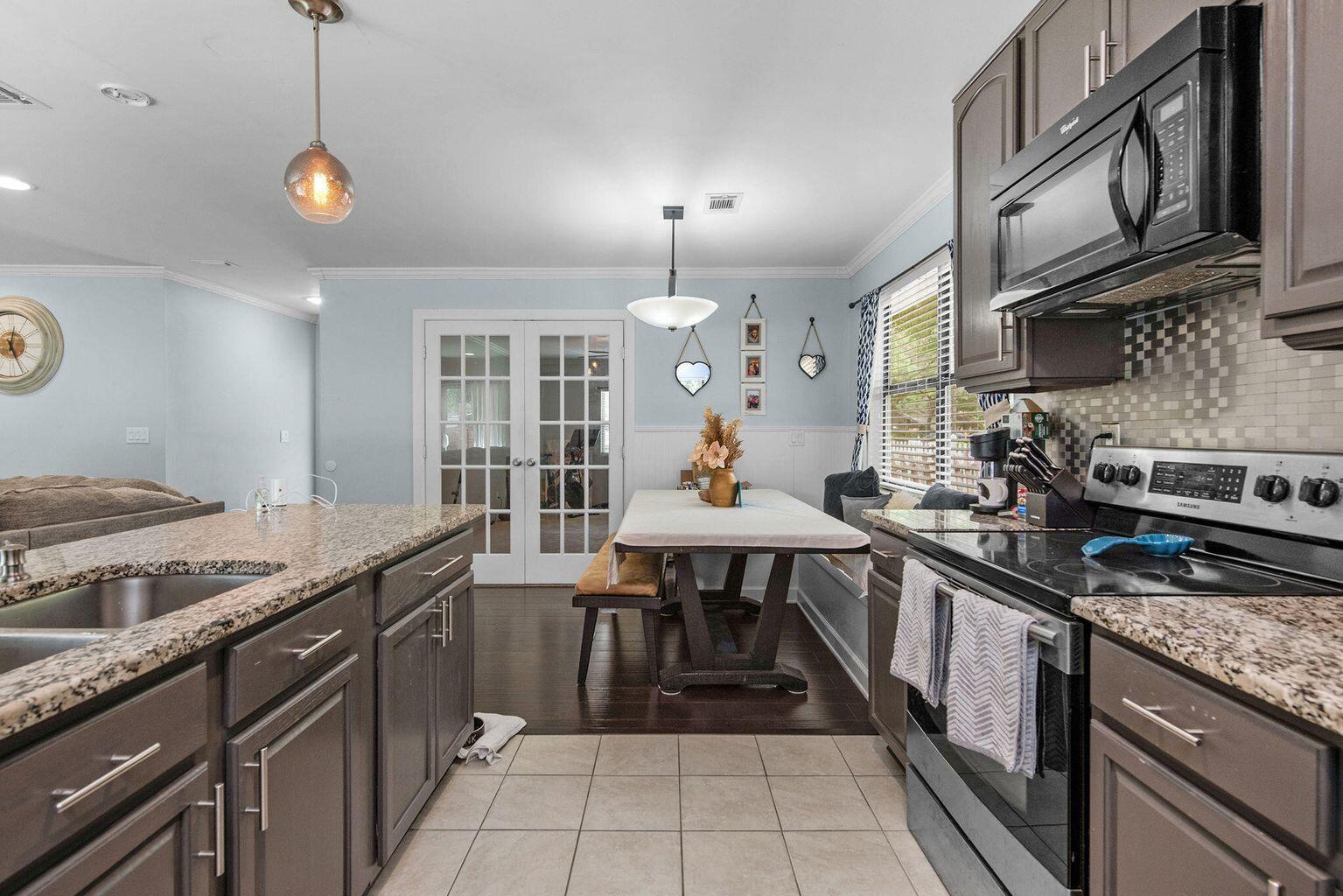 CREEKSIDE 2 - Residential Lease