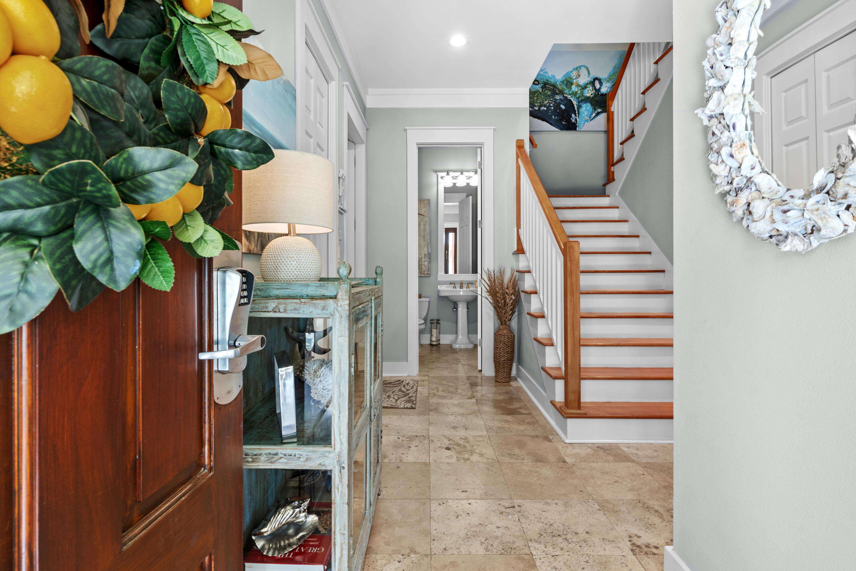 MAGNOLIA BAY - Residential