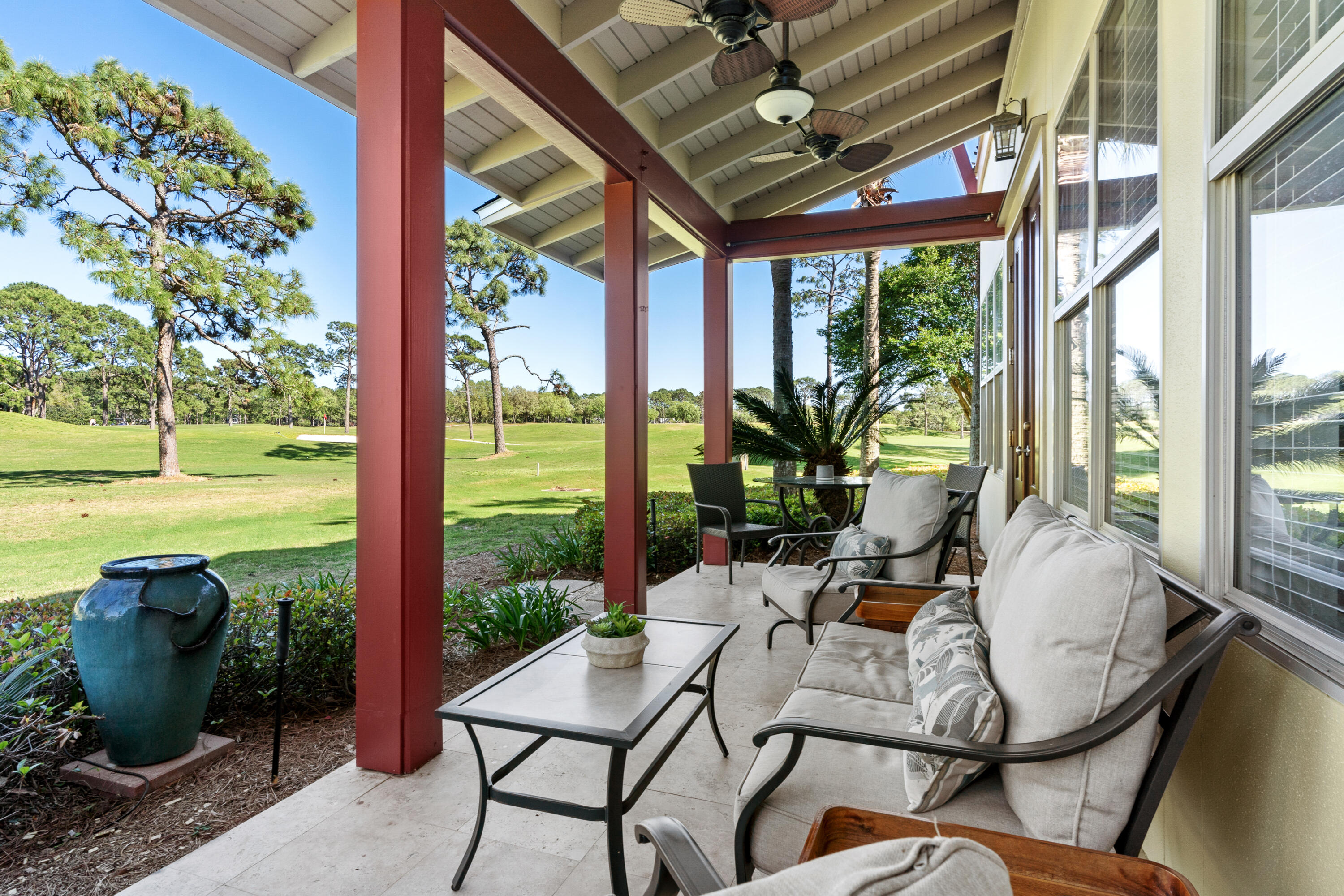 MAGNOLIA BAY - Residential