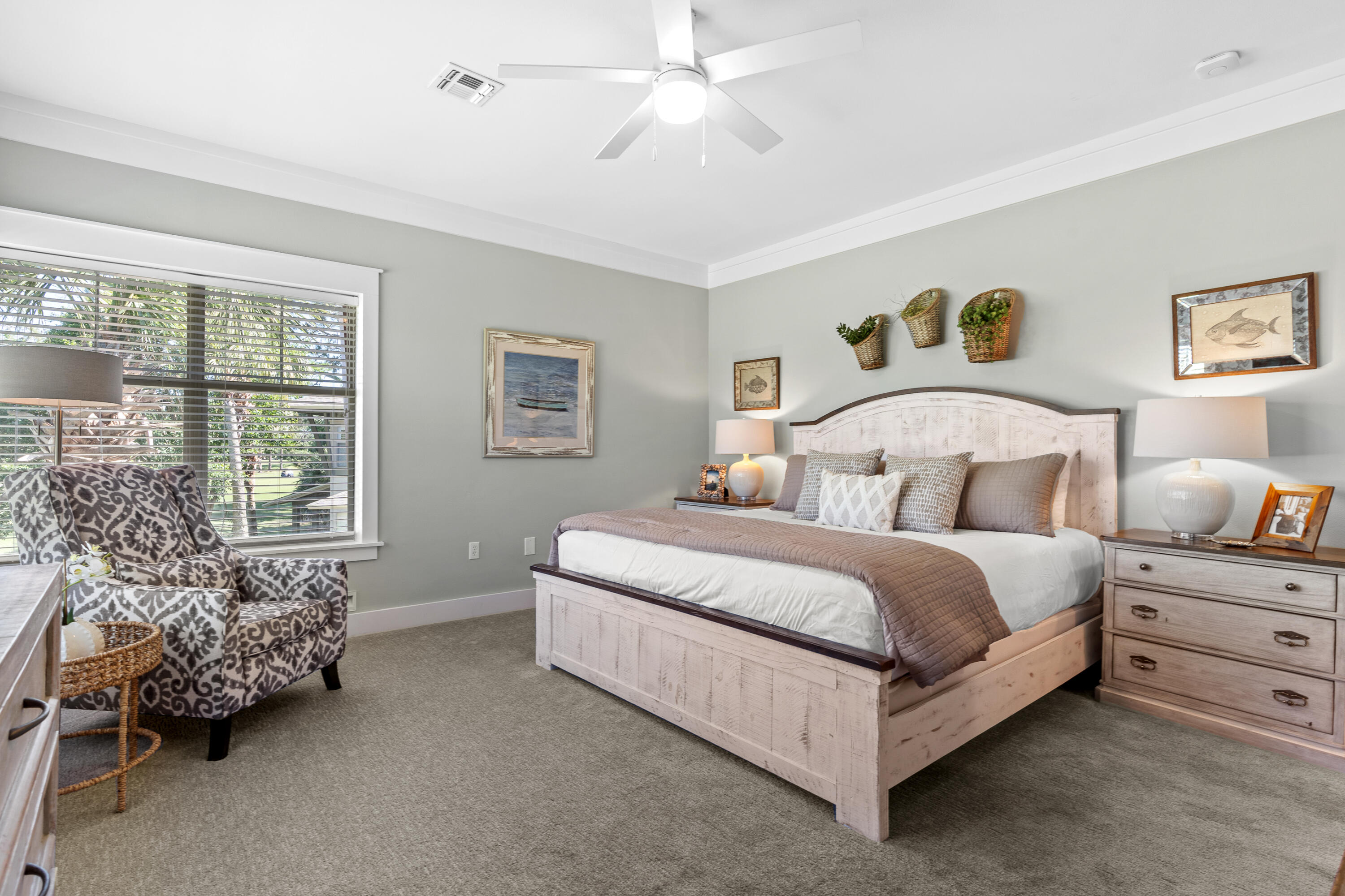 MAGNOLIA BAY - Residential