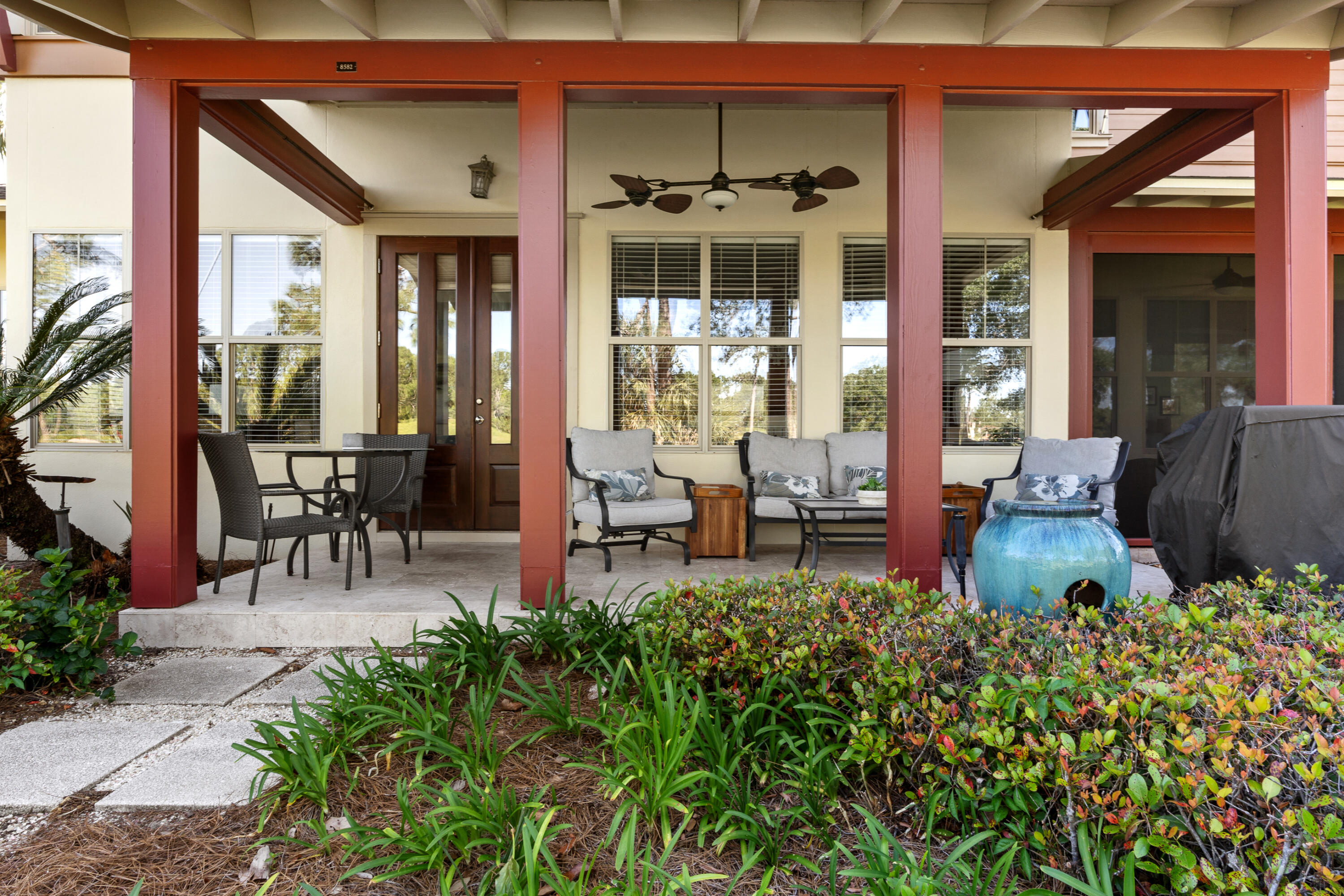MAGNOLIA BAY - Residential