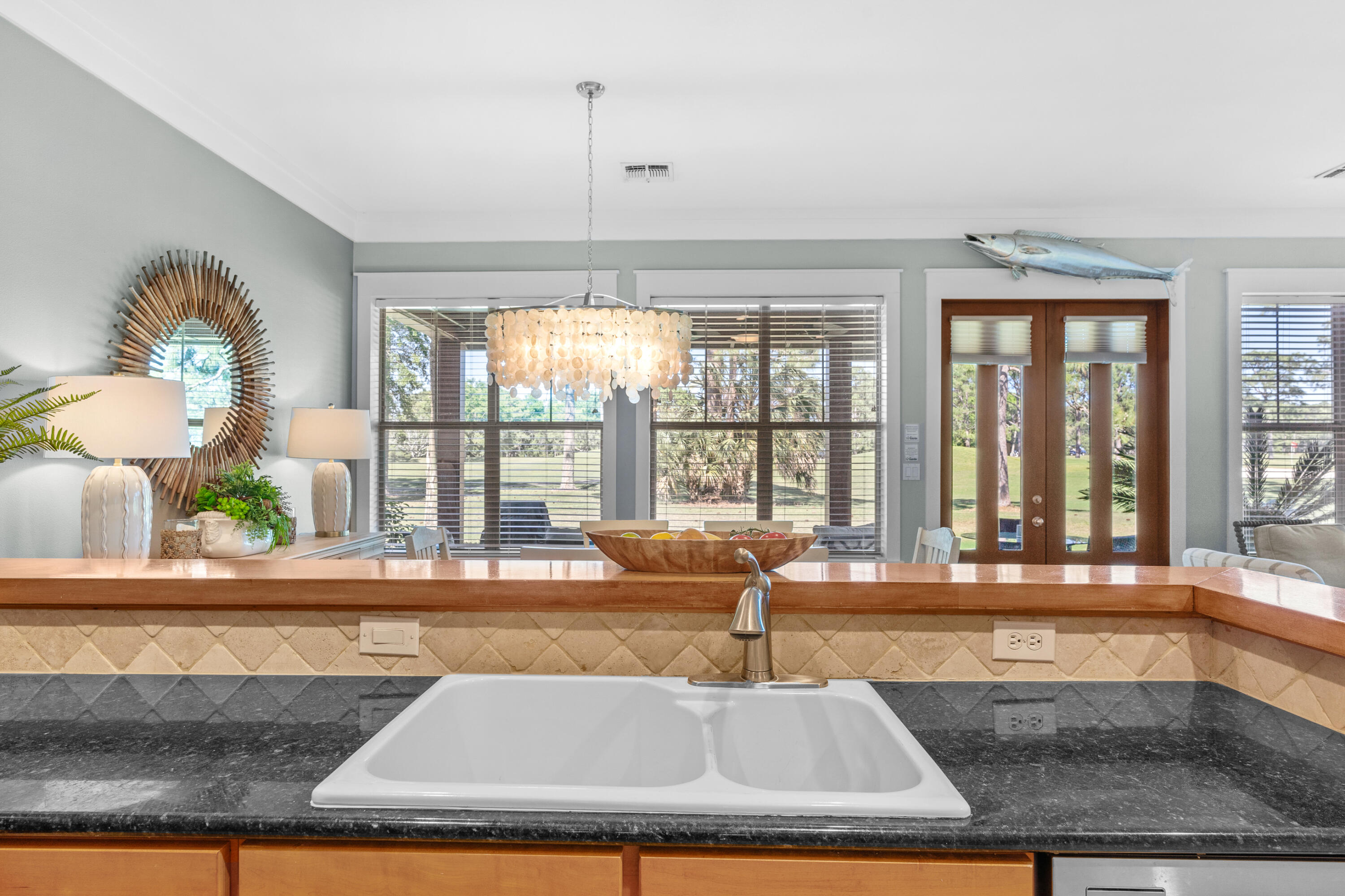MAGNOLIA BAY - Residential