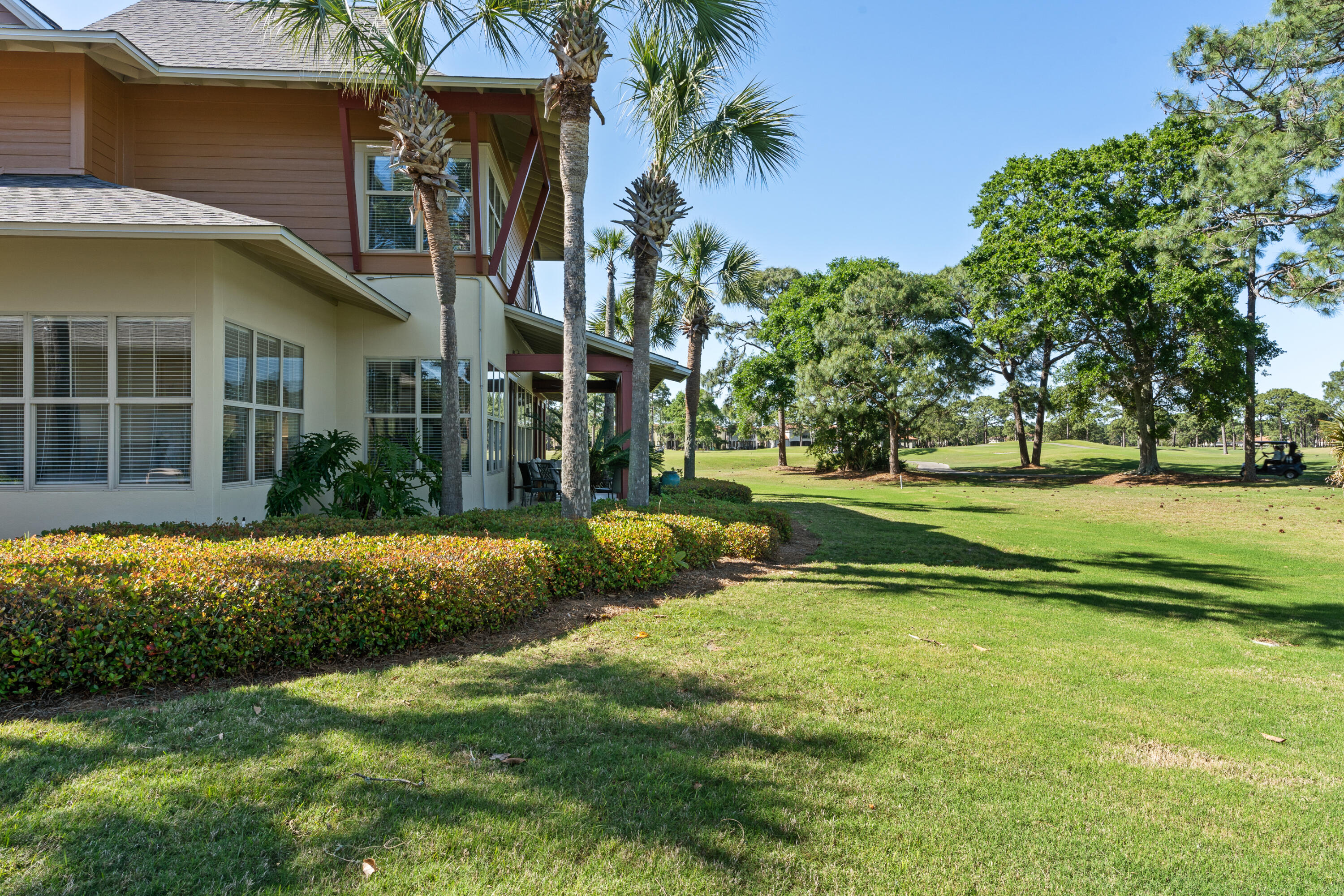 MAGNOLIA BAY - Residential