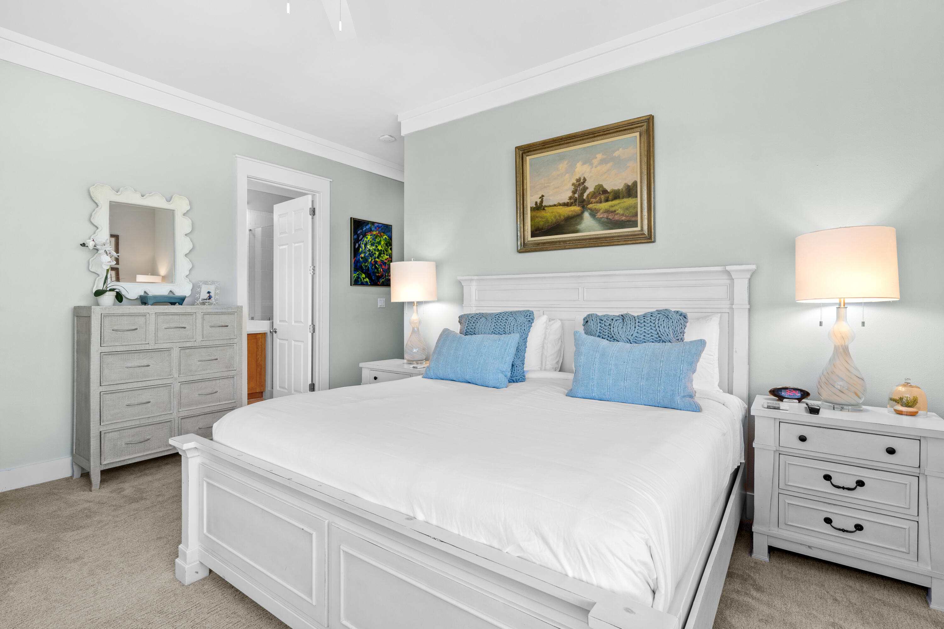 MAGNOLIA BAY - Residential