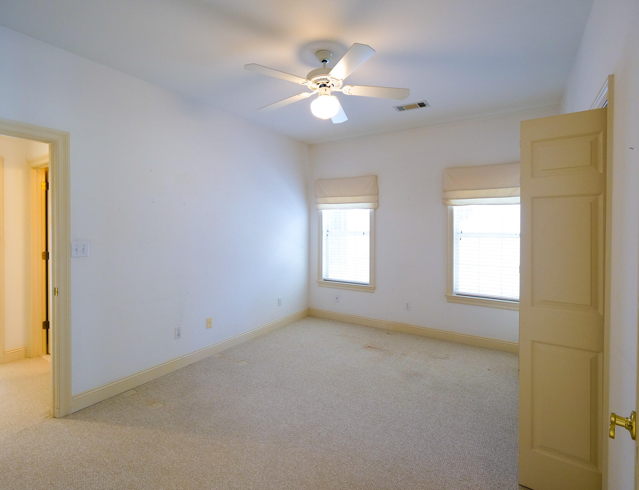 TURNBERRY PLACE - Residential