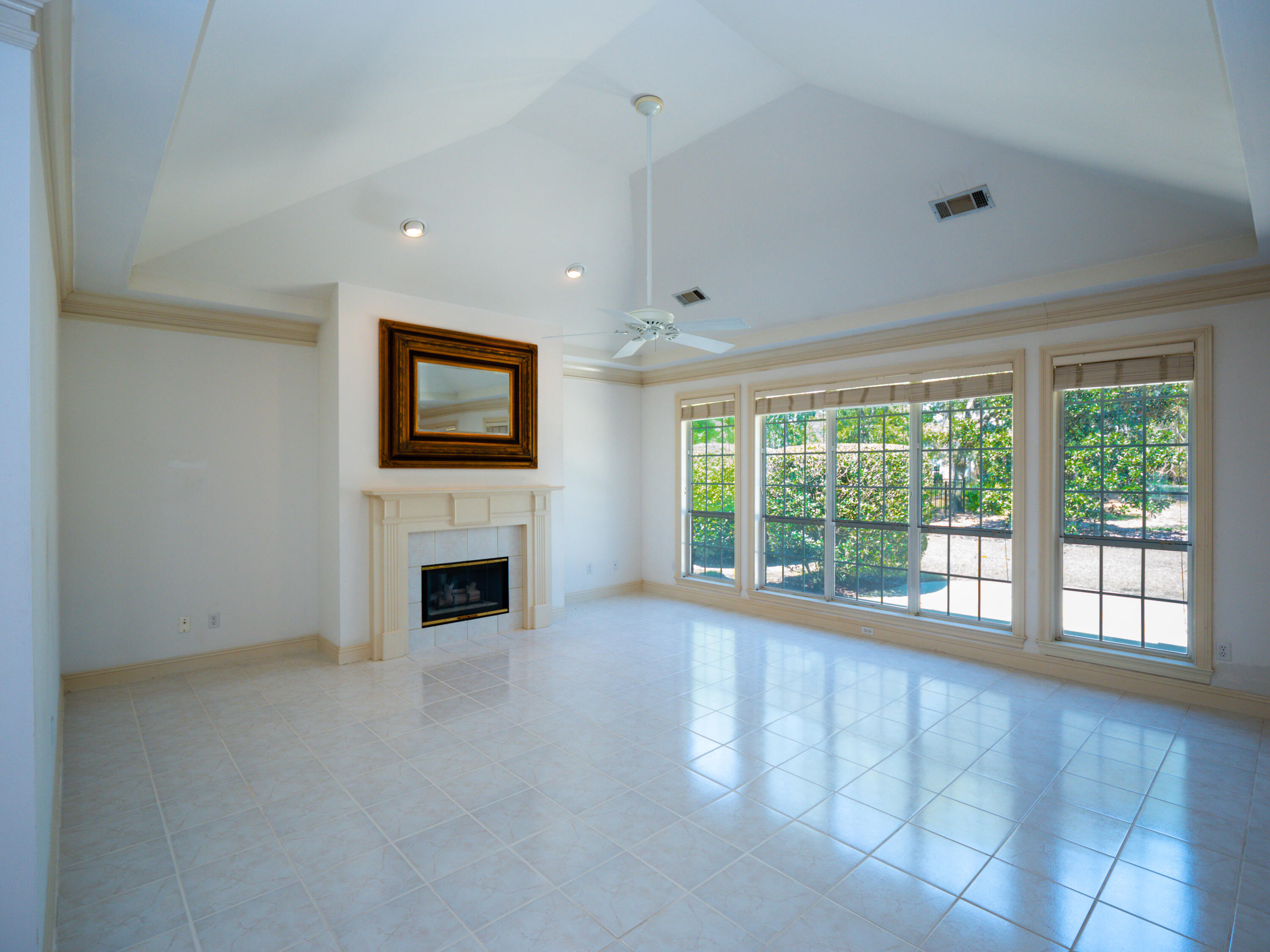 TURNBERRY PLACE - Residential