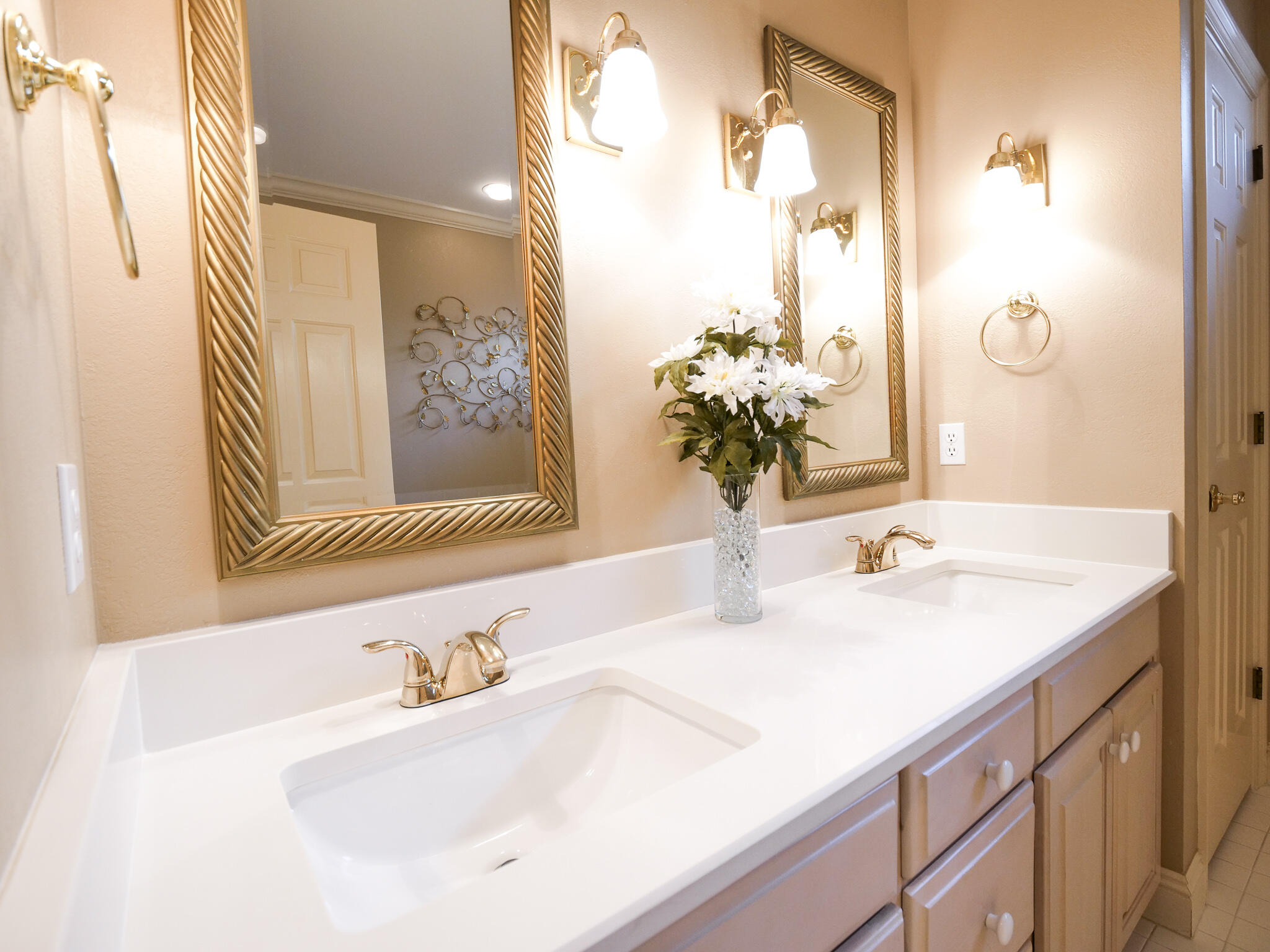TURNBERRY PLACE - Residential