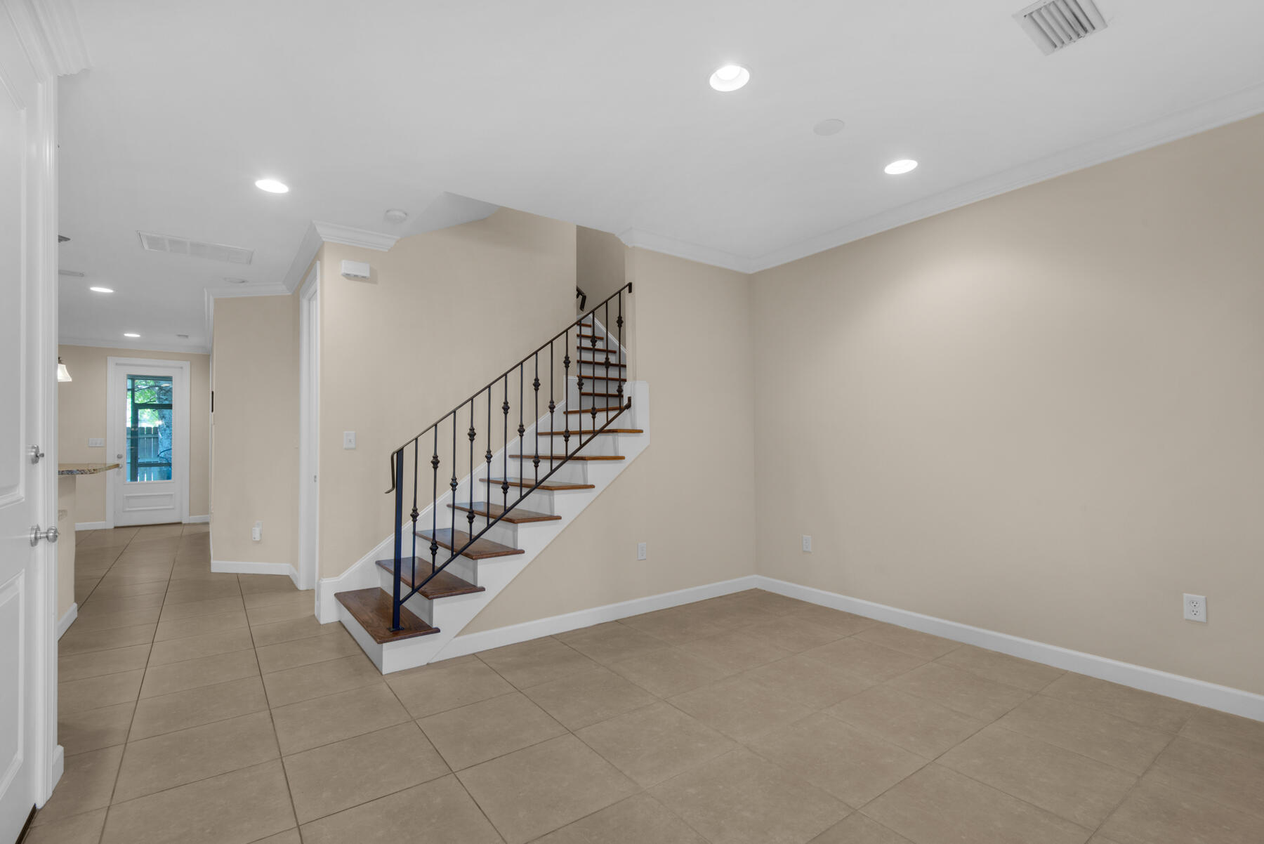 MARINA LANDING - Residential