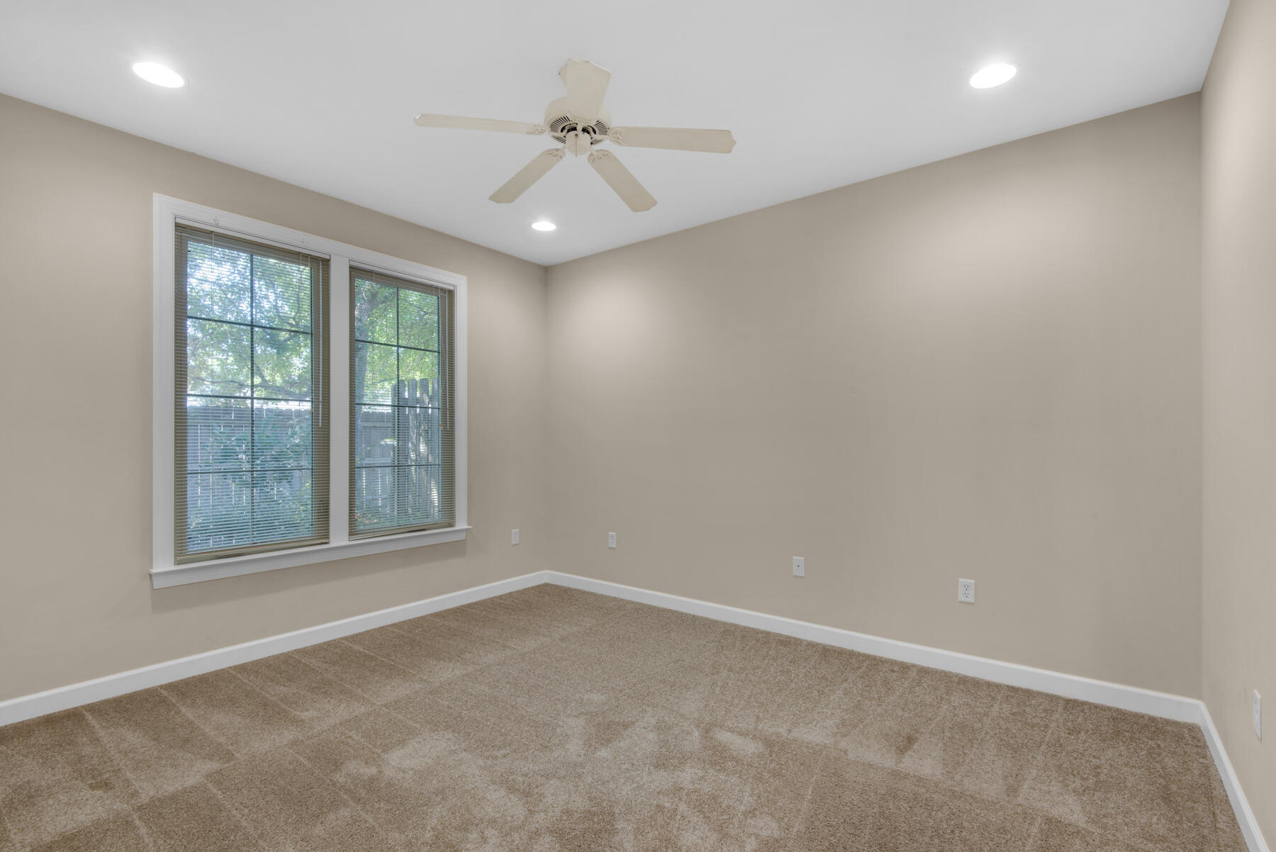 MARINA LANDING - Residential