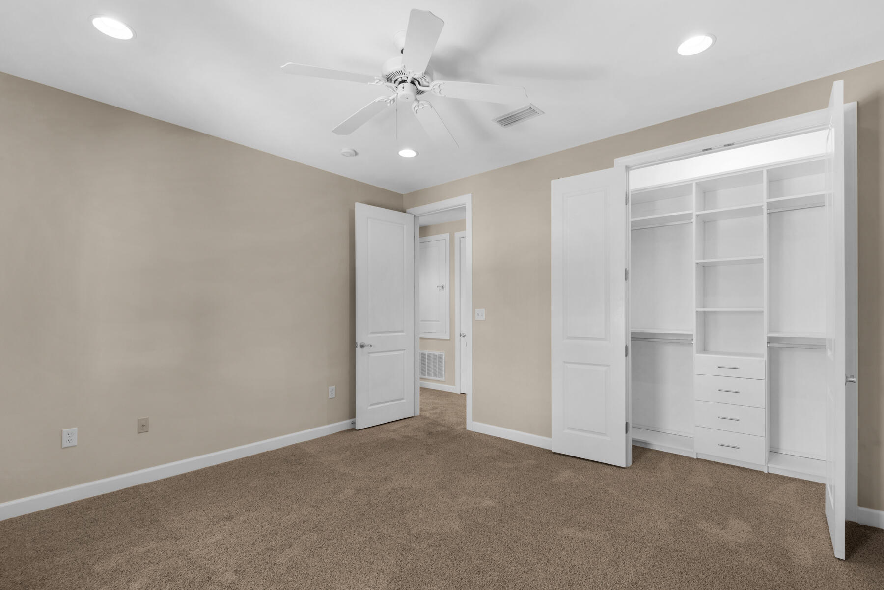 MARINA LANDING - Residential