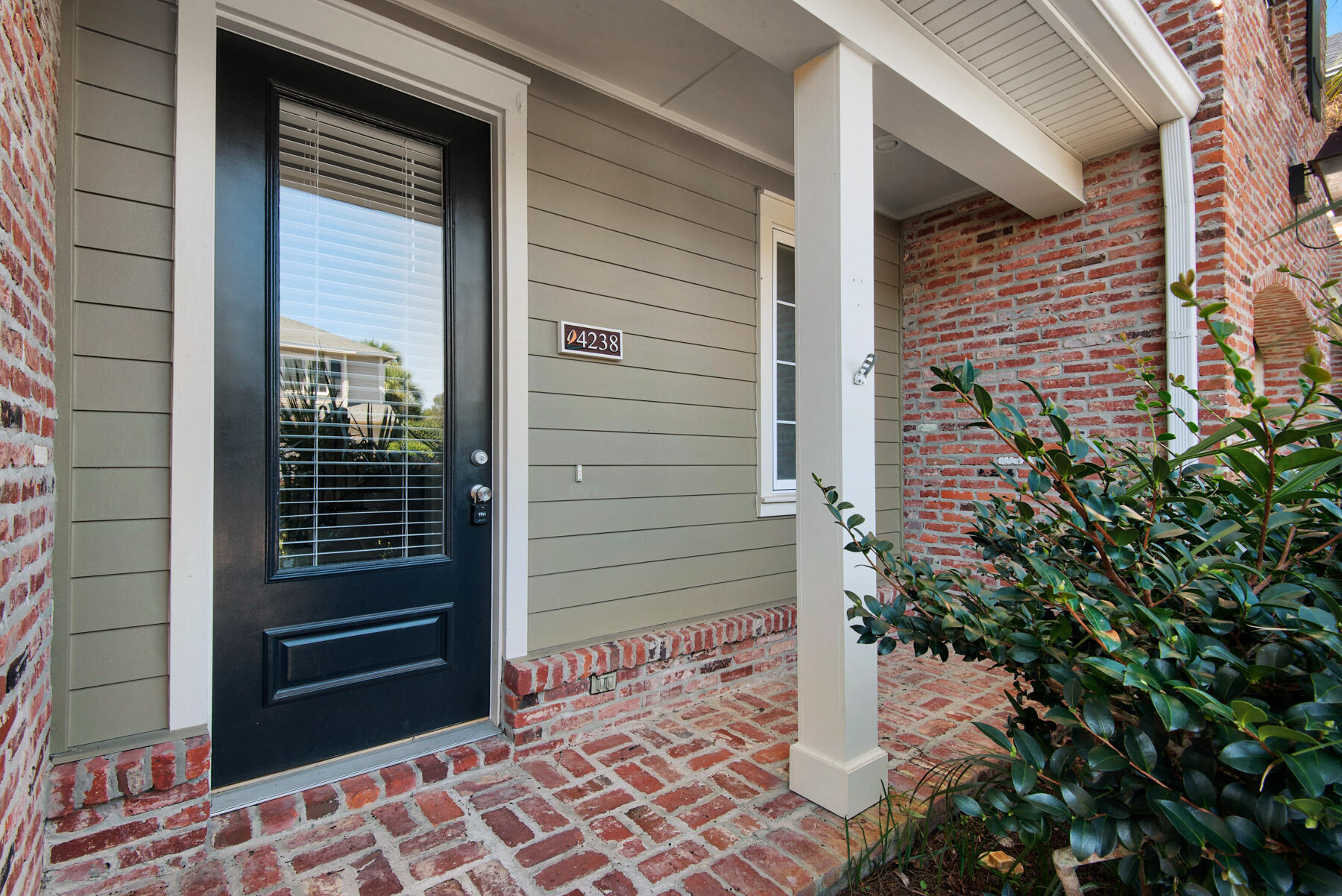 MARINA LANDING - Residential