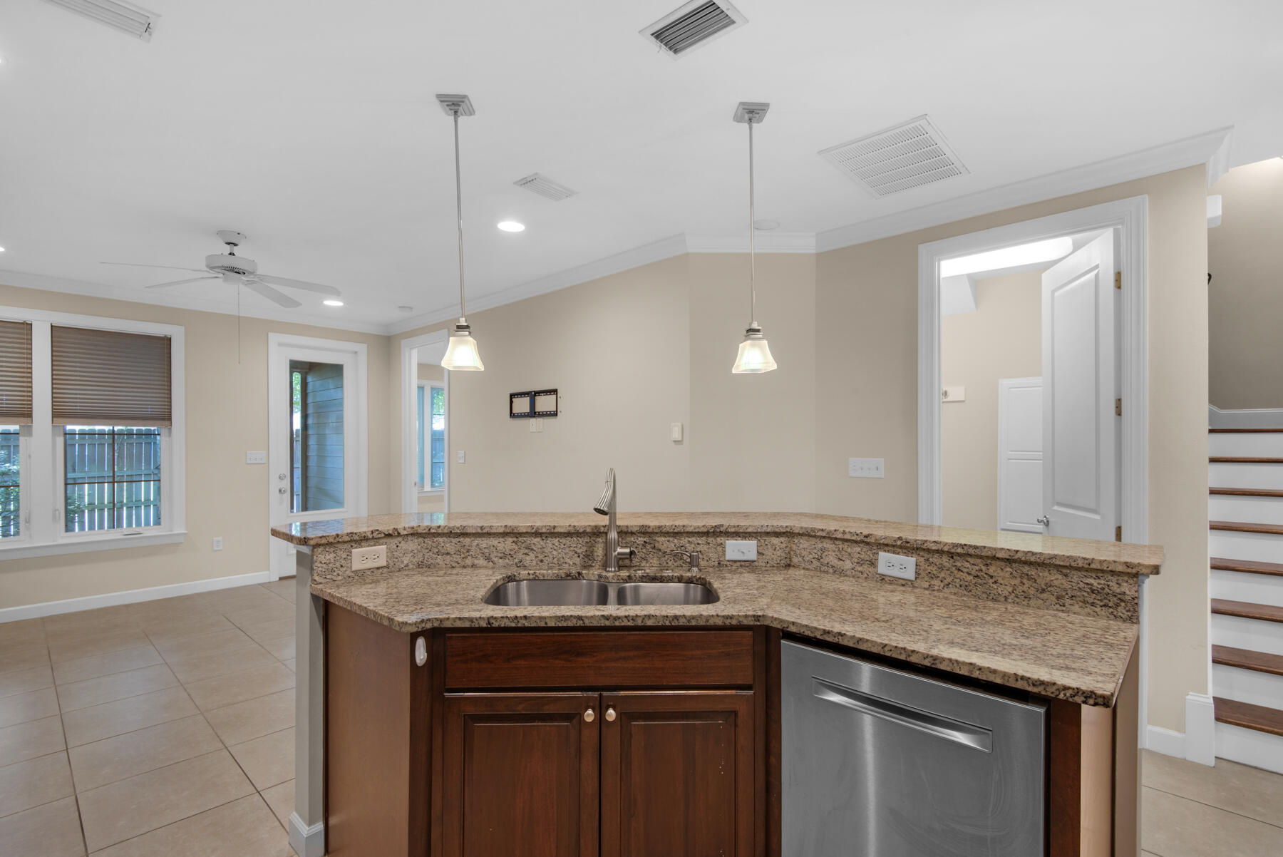 MARINA LANDING - Residential