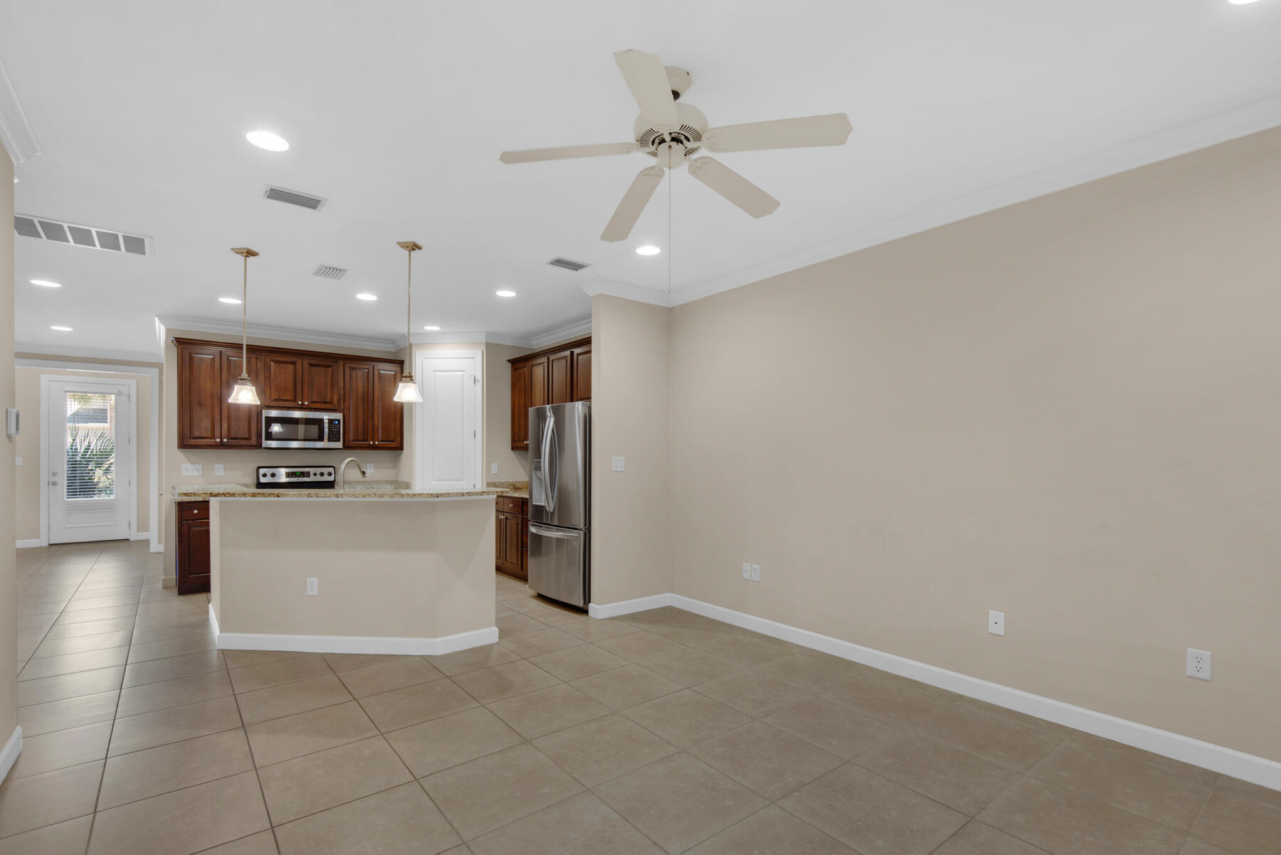 MARINA LANDING - Residential