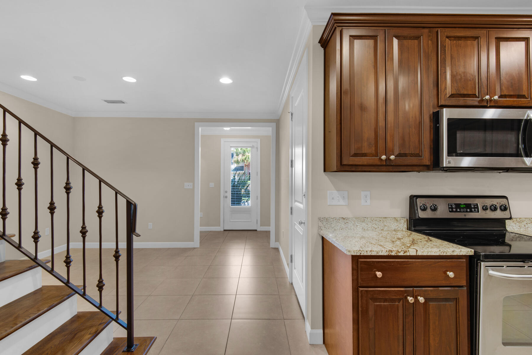 MARINA LANDING - Residential