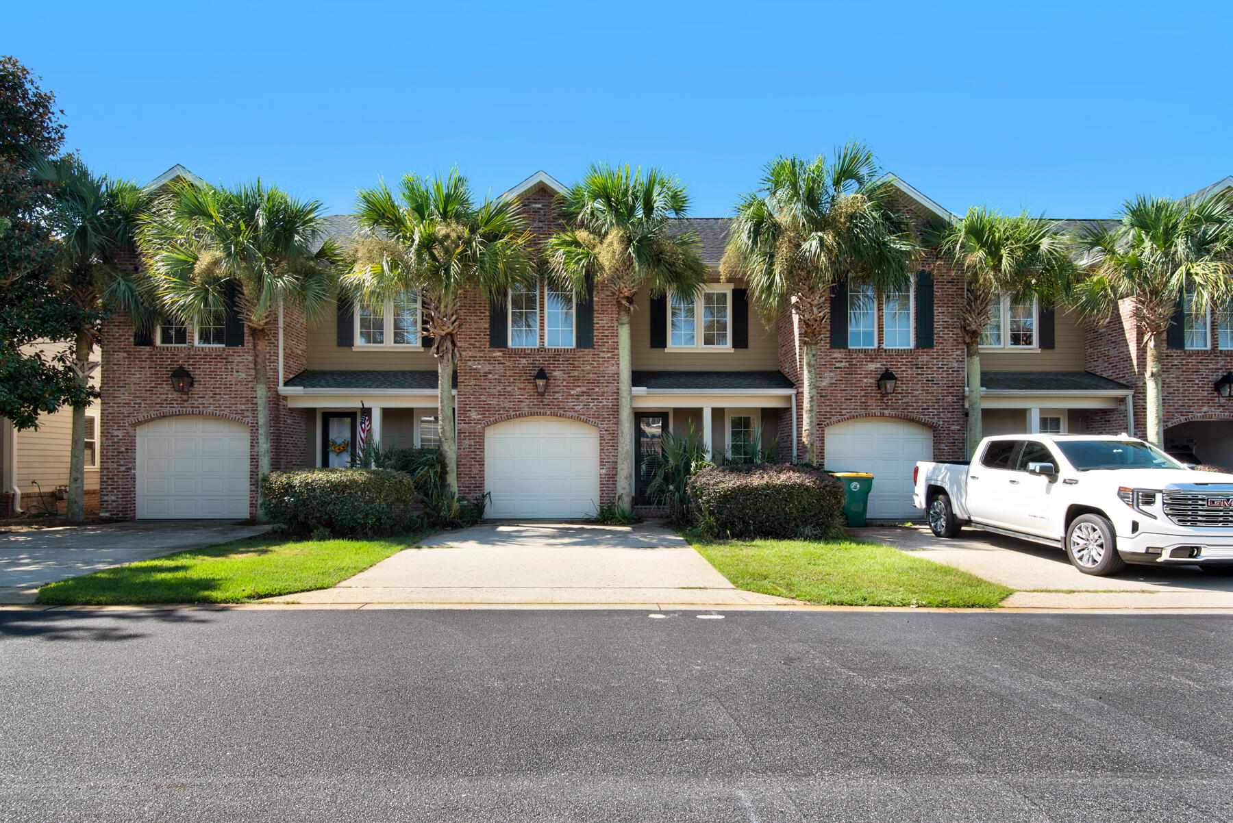 MARINA LANDING - Residential