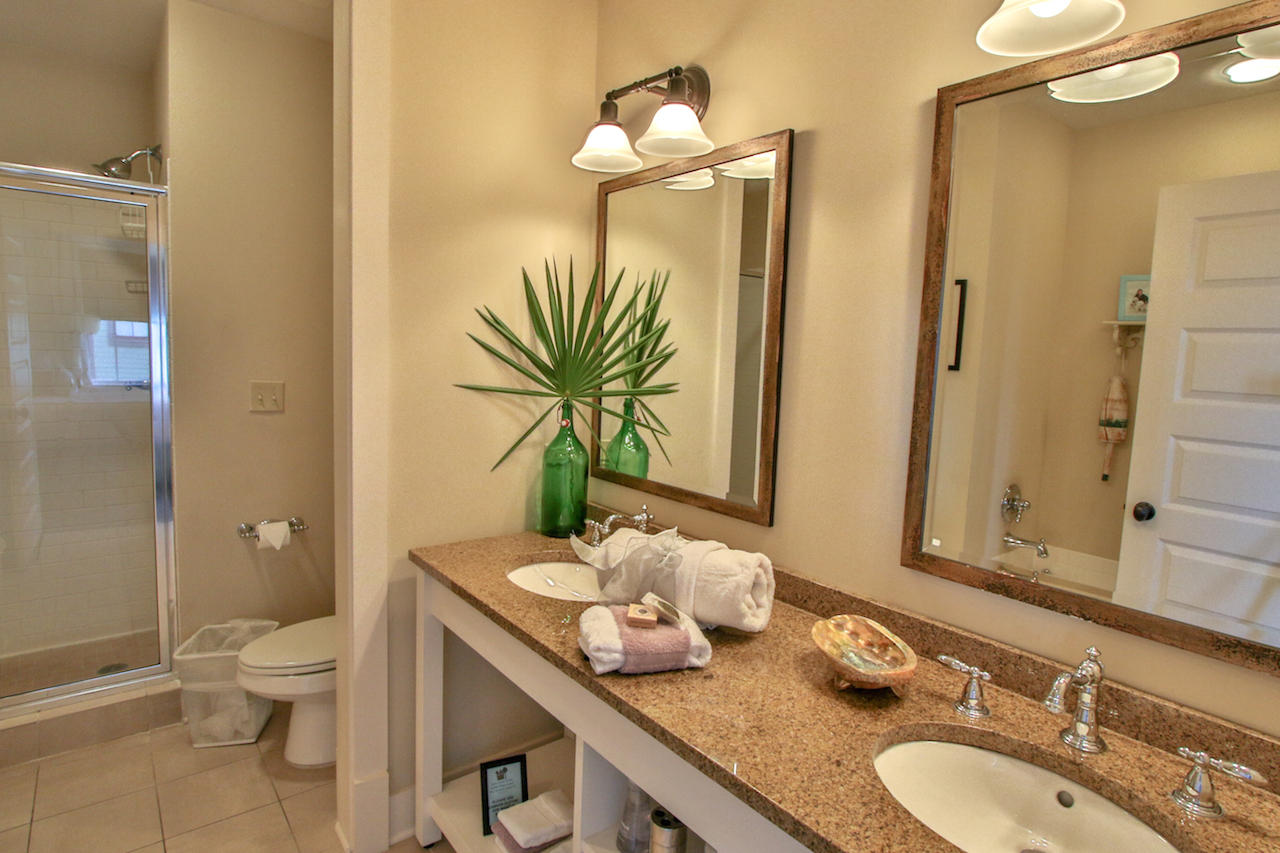 REDFISH VILLAGE - Residential