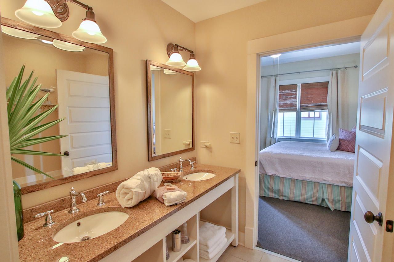 REDFISH VILLAGE - Residential