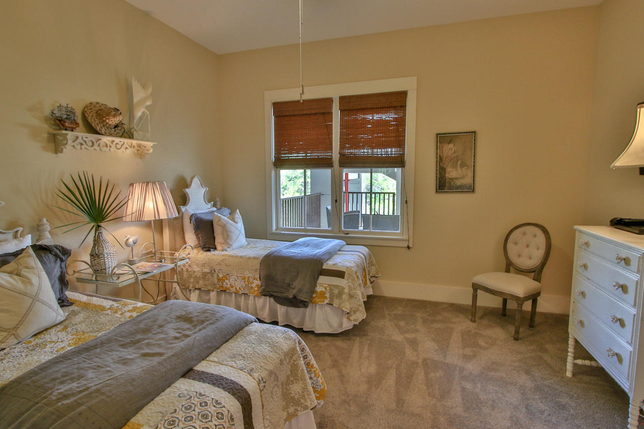 REDFISH VILLAGE - Residential