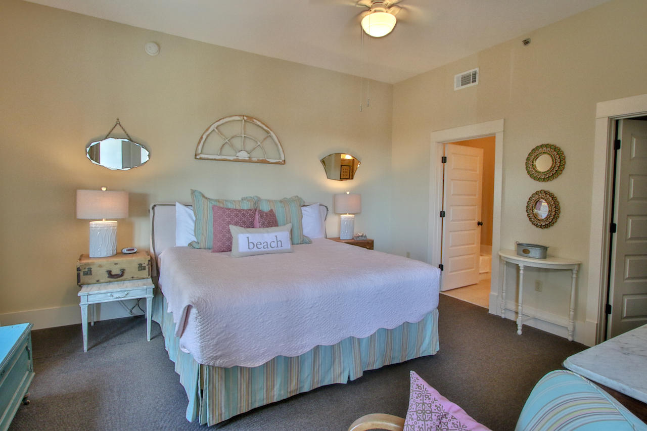 REDFISH VILLAGE - Residential