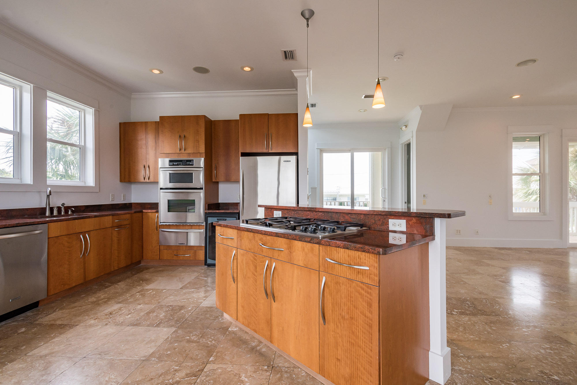 BLUE MOUNTAIN BEACH - Residential