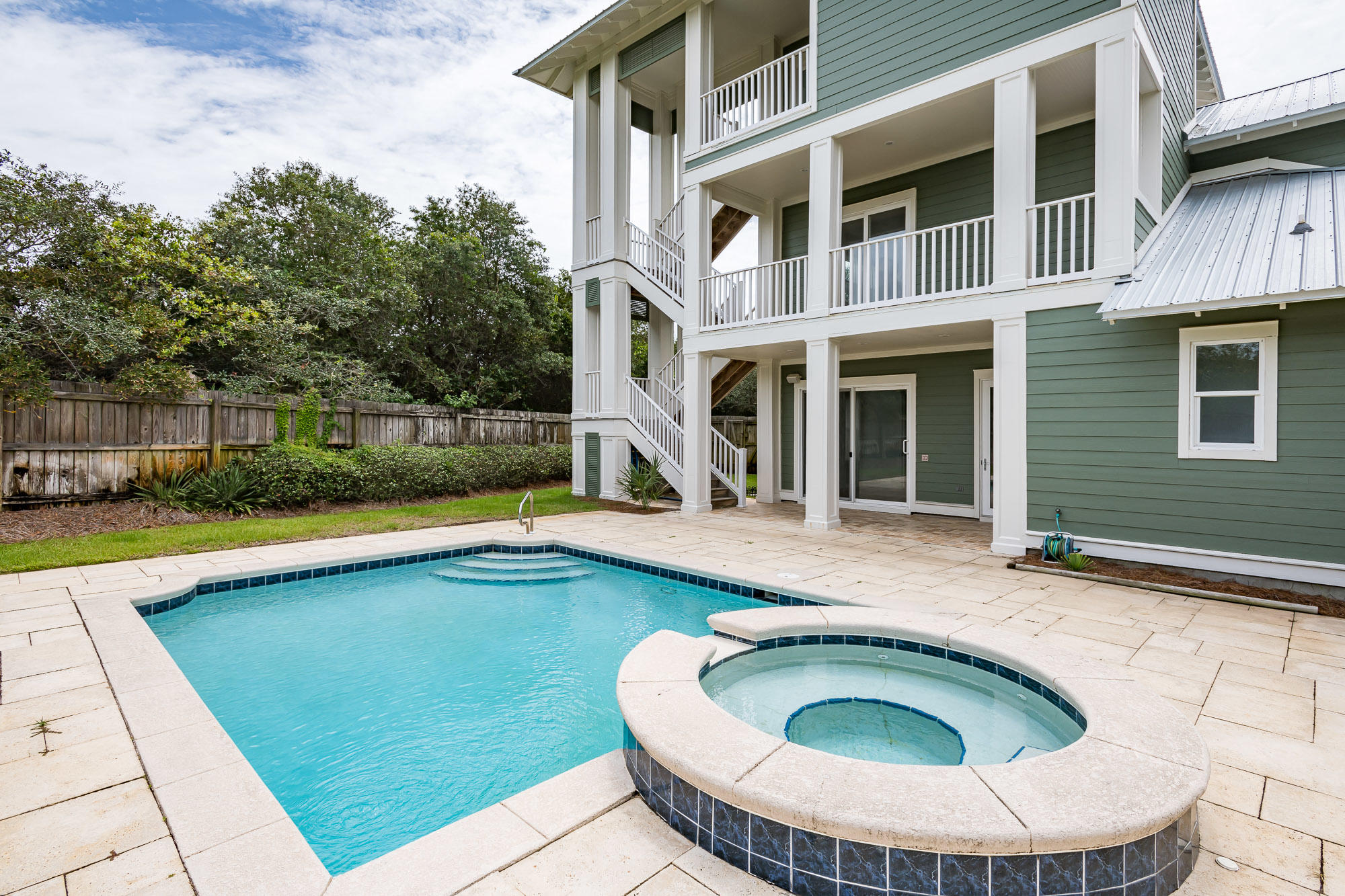 BLUE MOUNTAIN BEACH - Residential