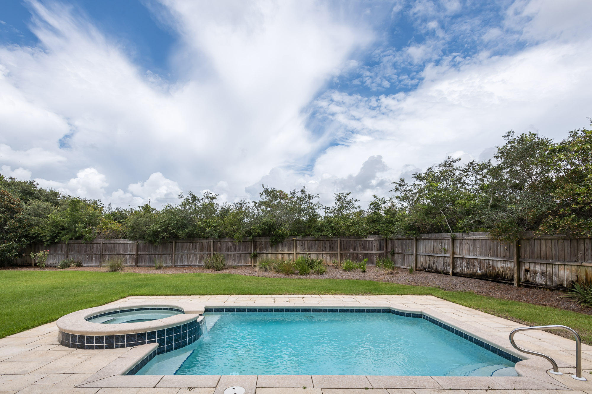 BLUE MOUNTAIN BEACH - Residential