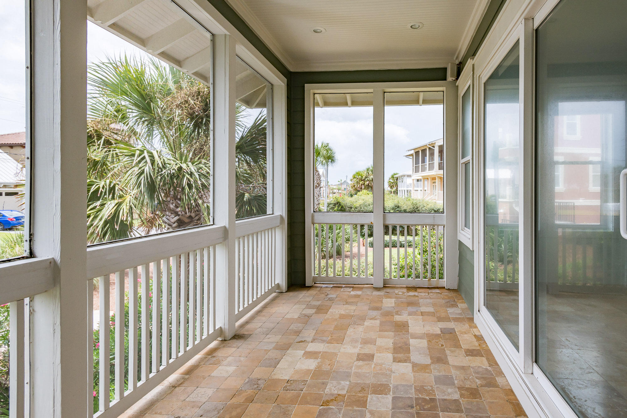 BLUE MOUNTAIN BEACH - Residential