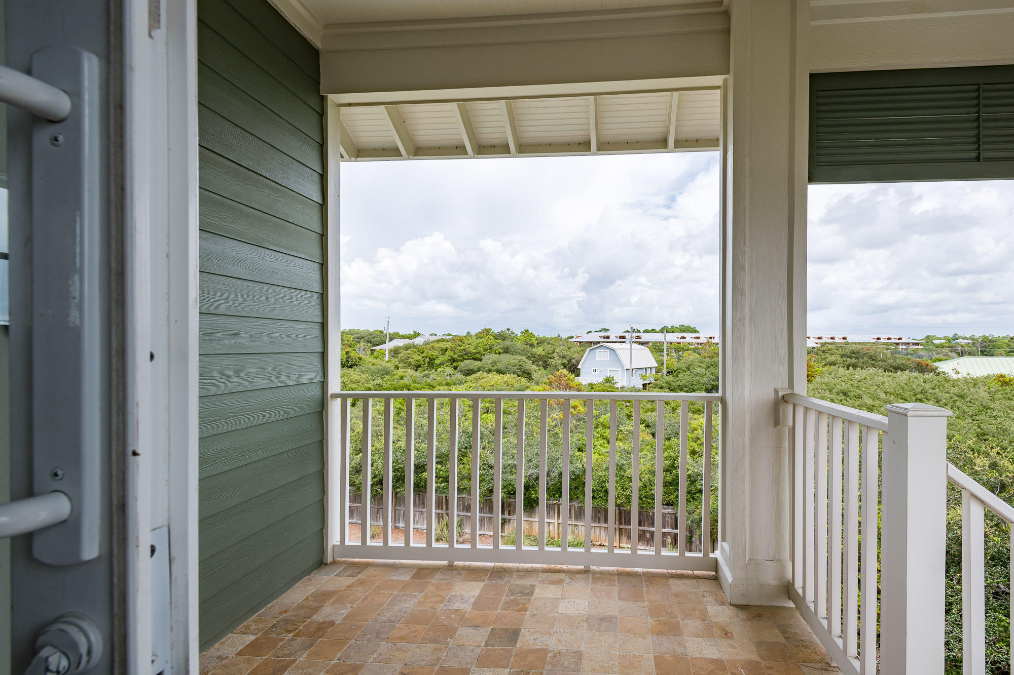 BLUE MOUNTAIN BEACH - Residential