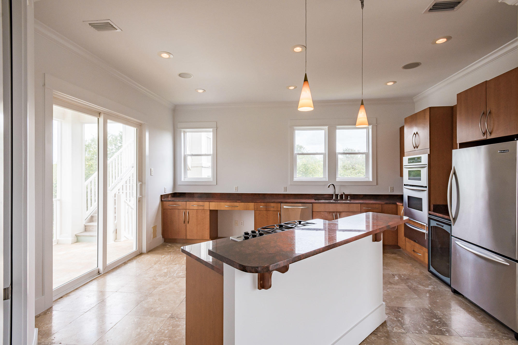 BLUE MOUNTAIN BEACH - Residential