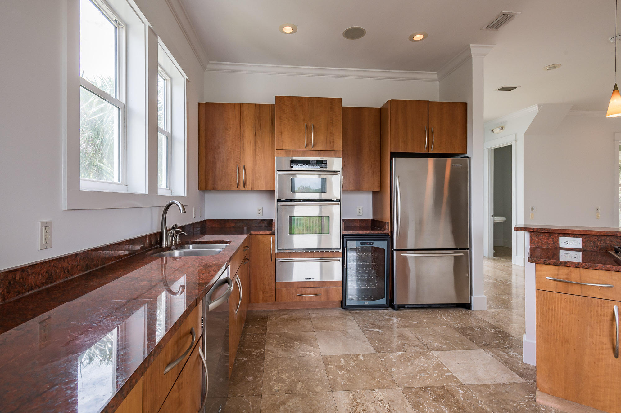 BLUE MOUNTAIN BEACH - Residential