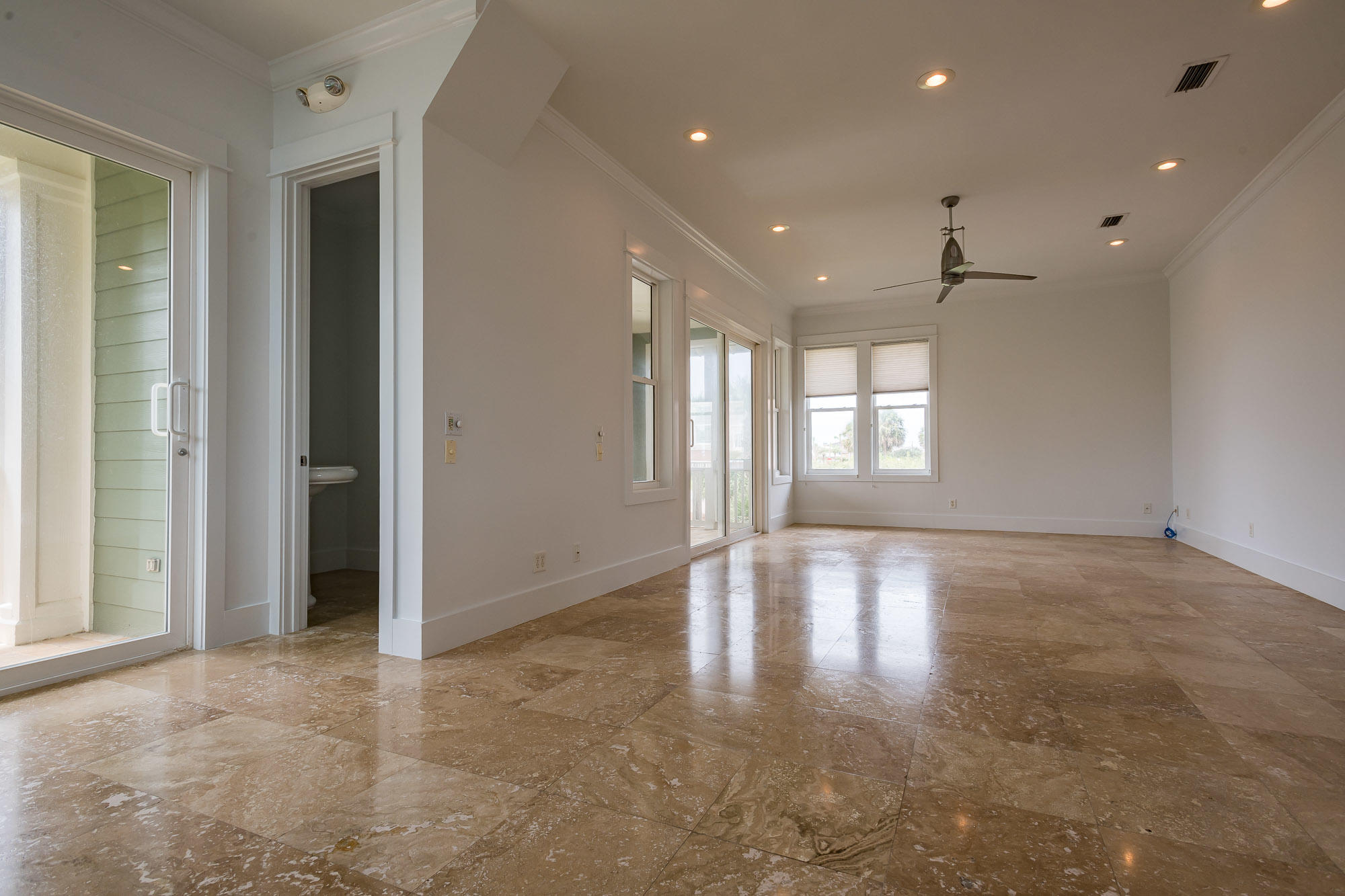 BLUE MOUNTAIN BEACH - Residential