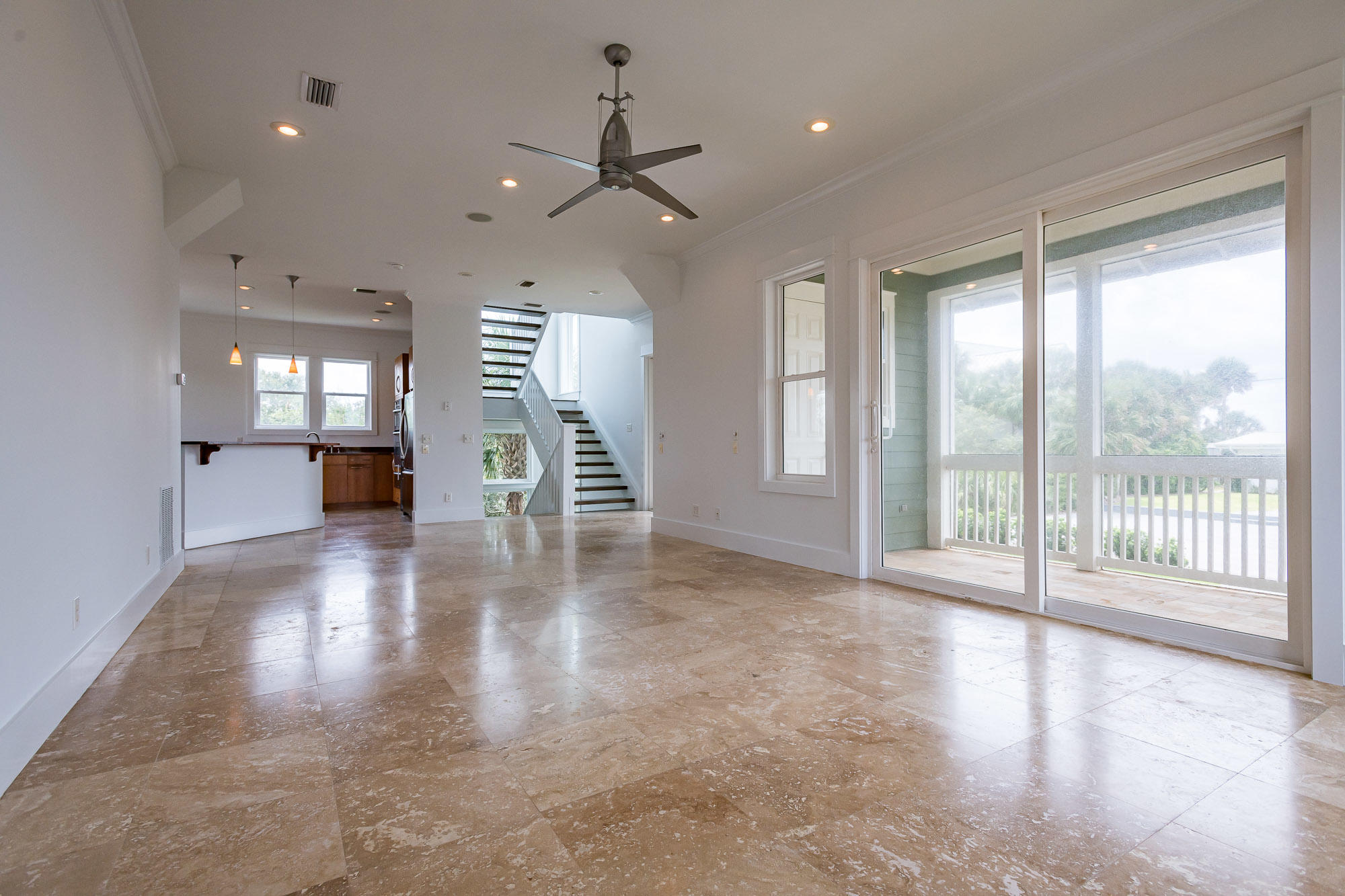 BLUE MOUNTAIN BEACH - Residential