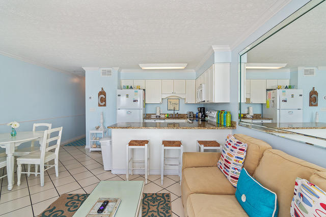 LEEWARD CONDO II - Residential