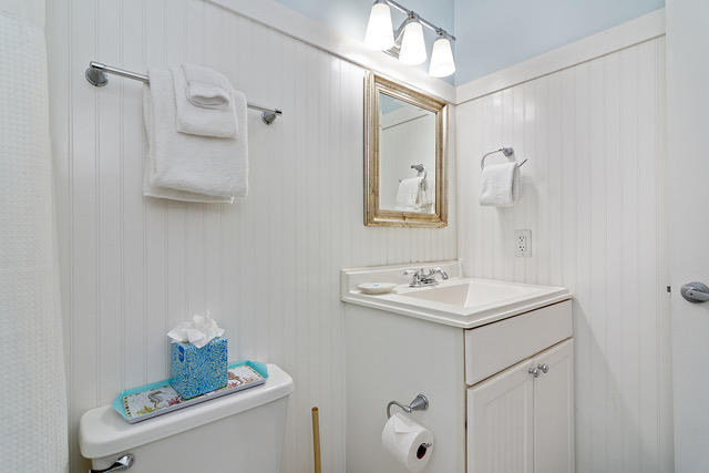 LEEWARD CONDO II - Residential