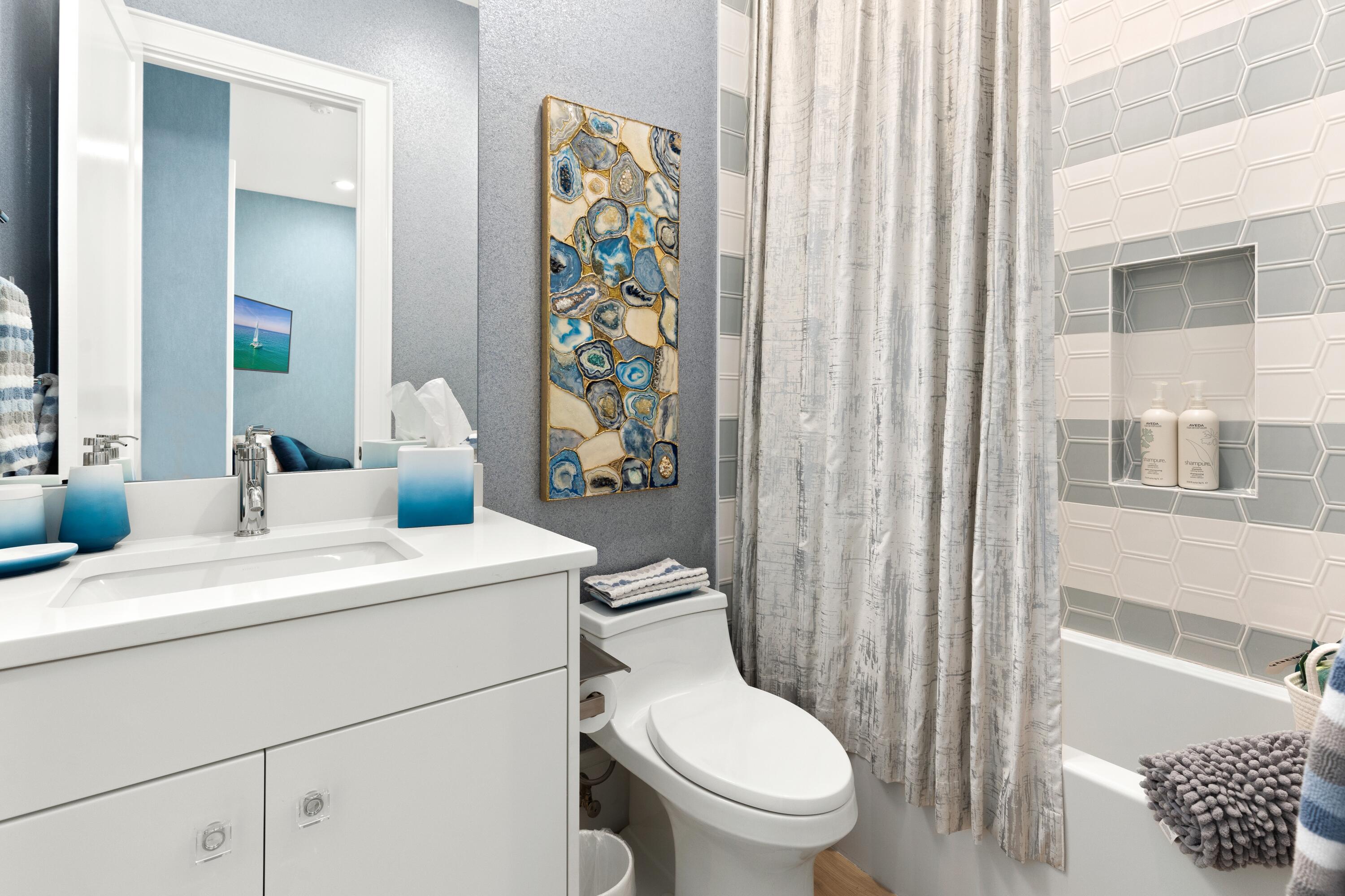 REGATTA BAY - Residential