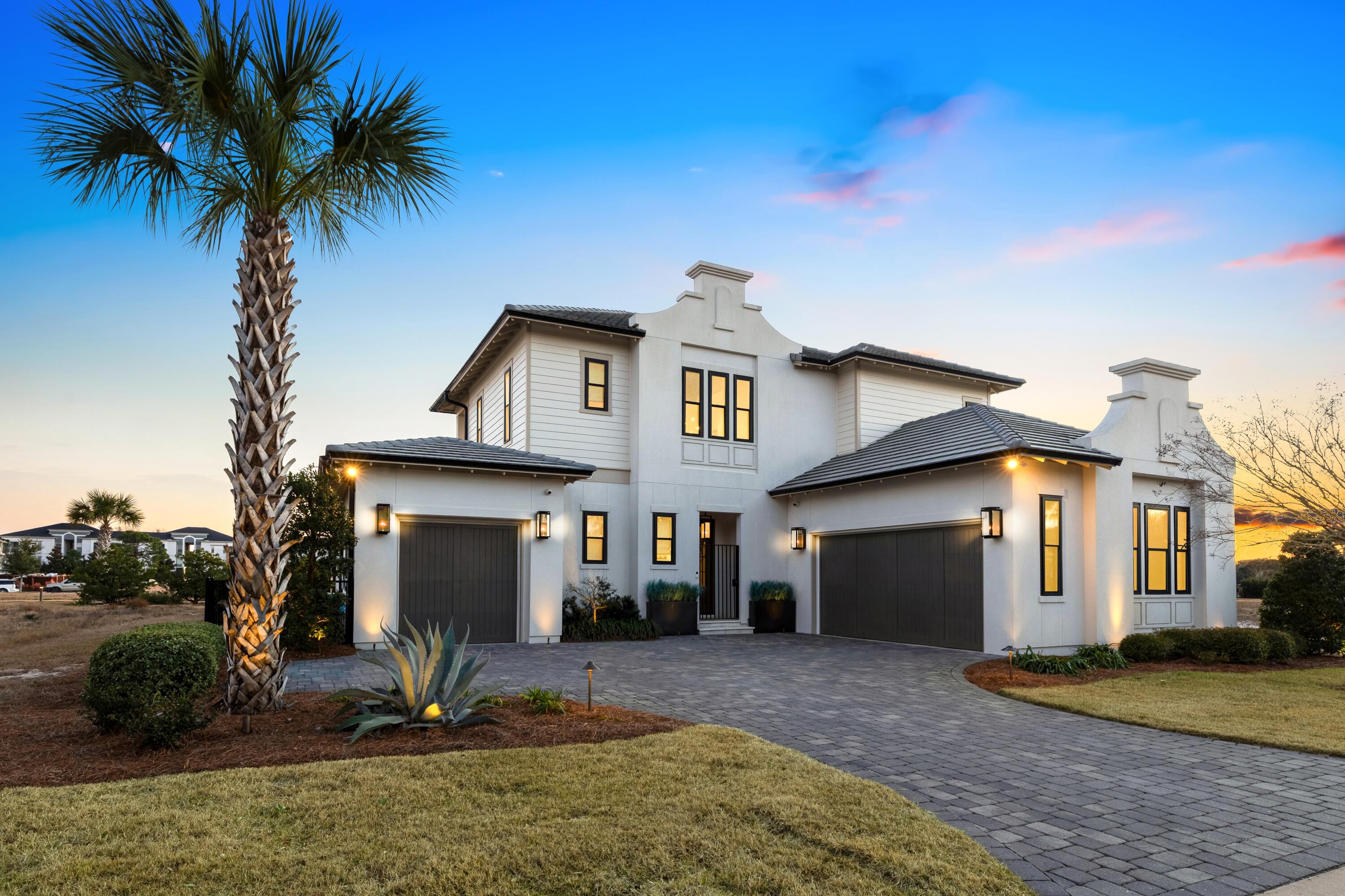 REGATTA BAY - Residential