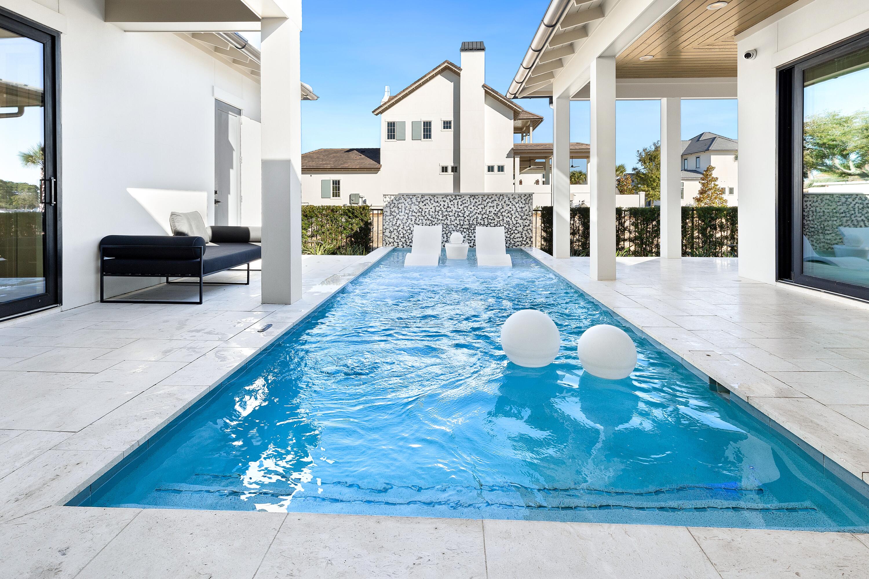 REGATTA BAY - Residential