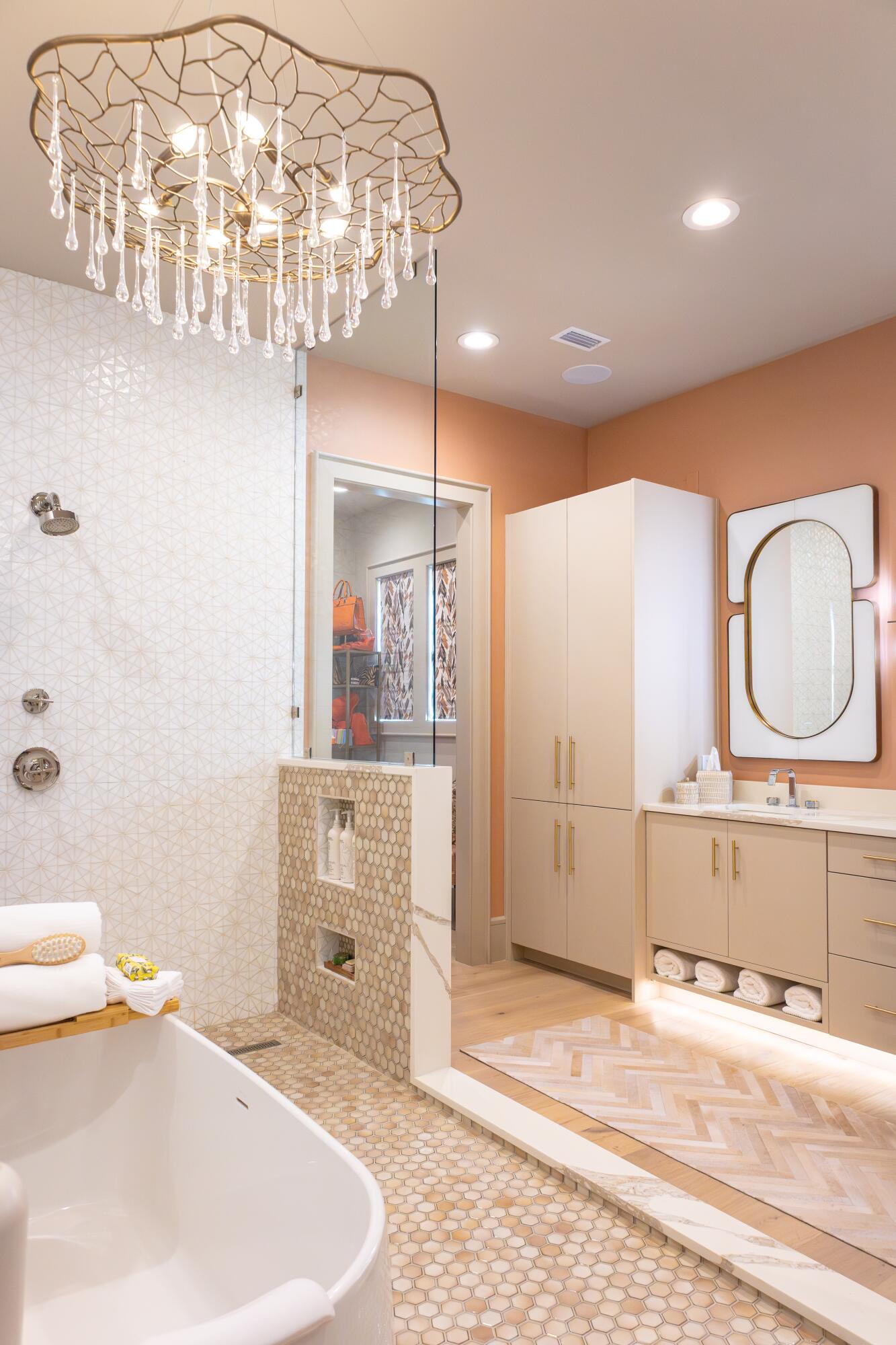 REGATTA BAY - Residential