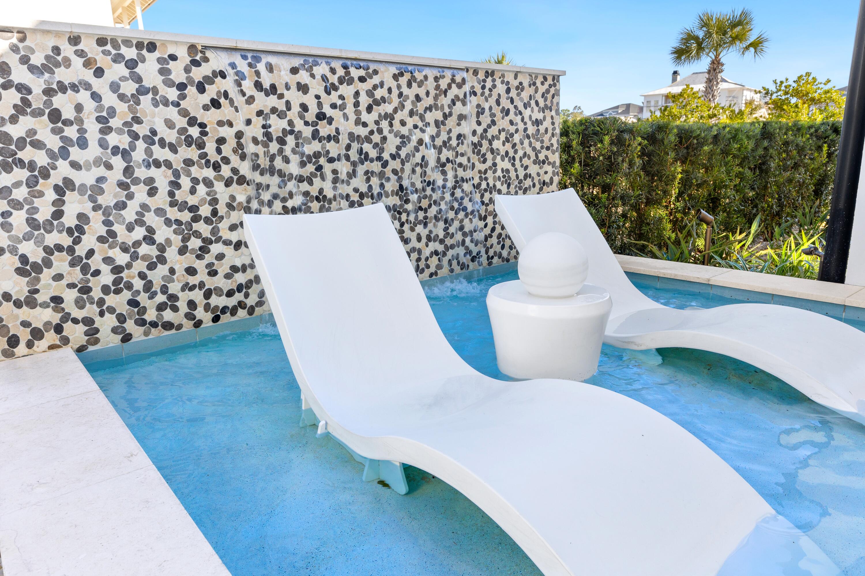 REGATTA BAY - Residential